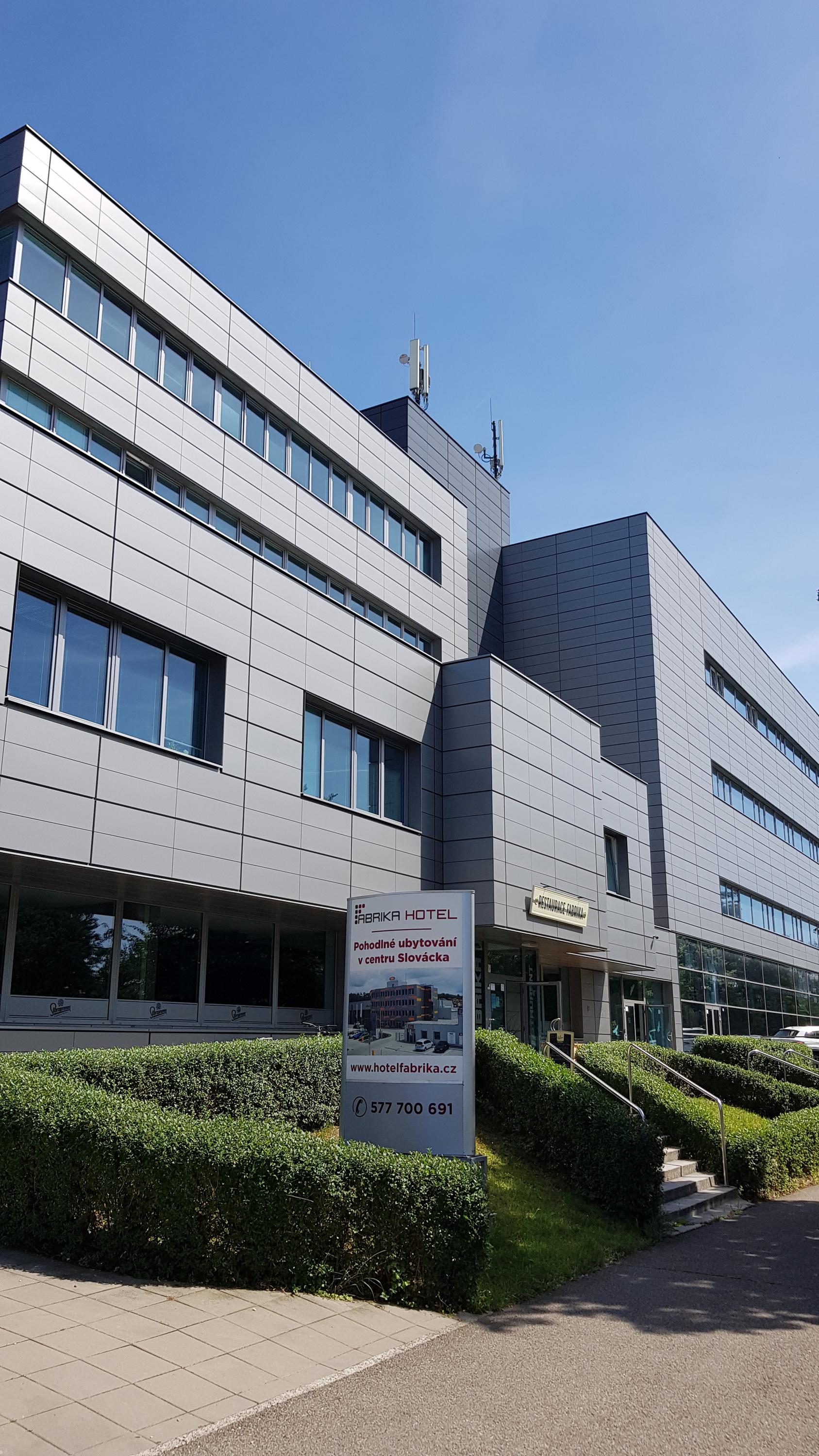 Restaurace a pivnice Fabrika foto 6