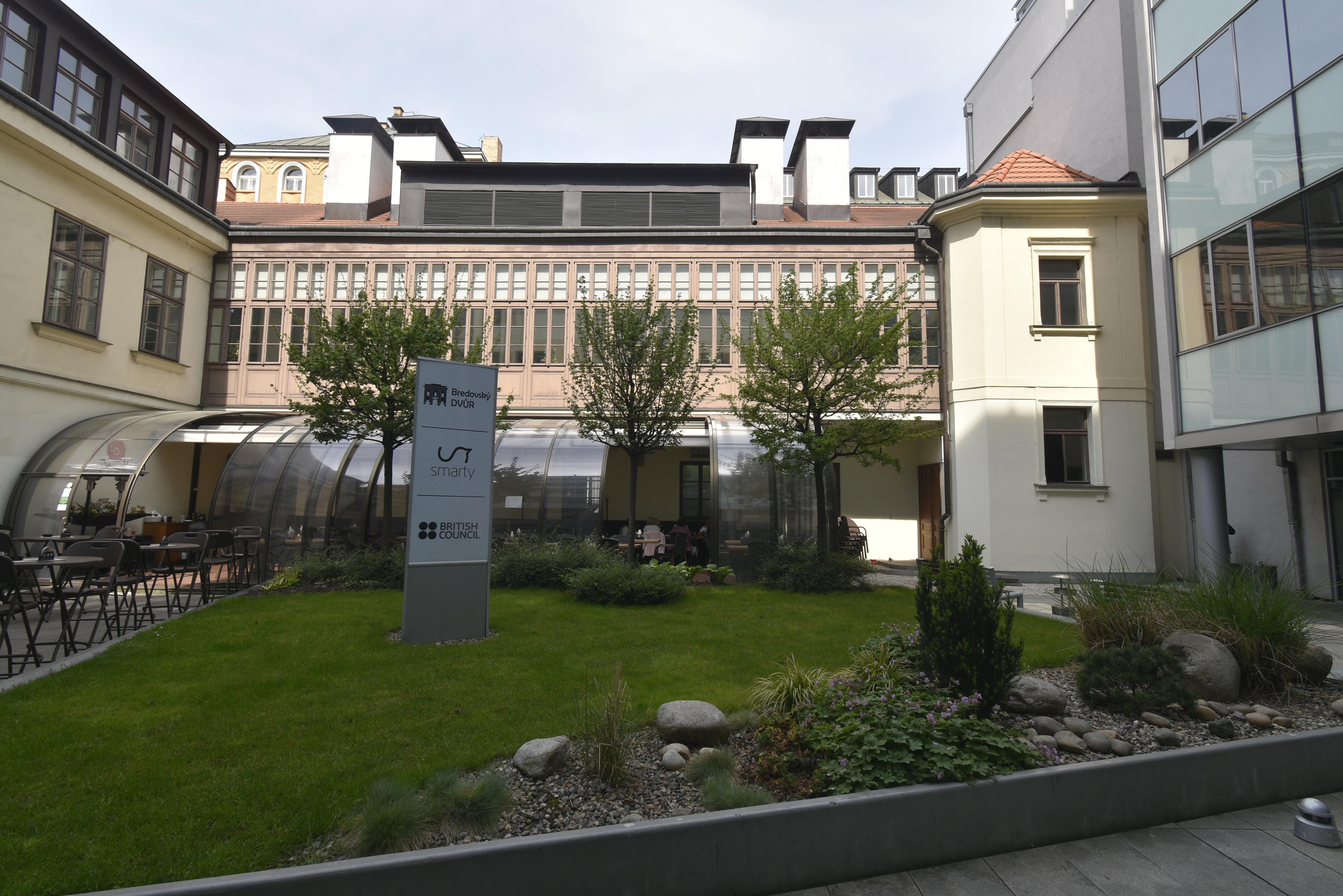 Restaurace Bredovský dvůr foto 4