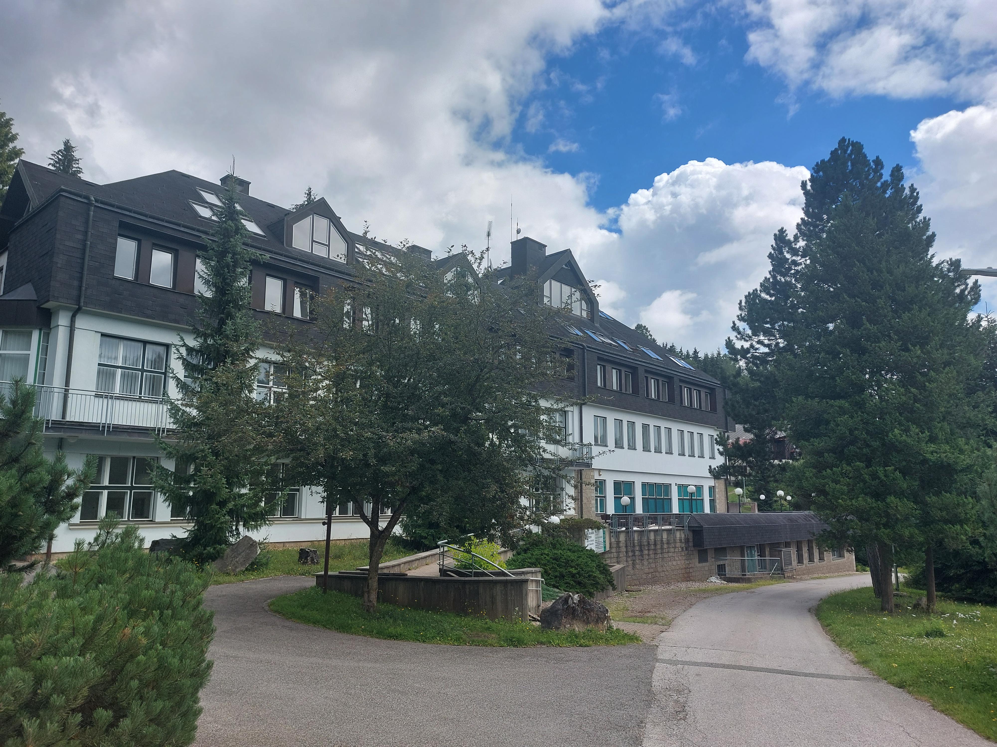 Česká lesnická akademie Trutnov - střední škola a vyšší odborná škola