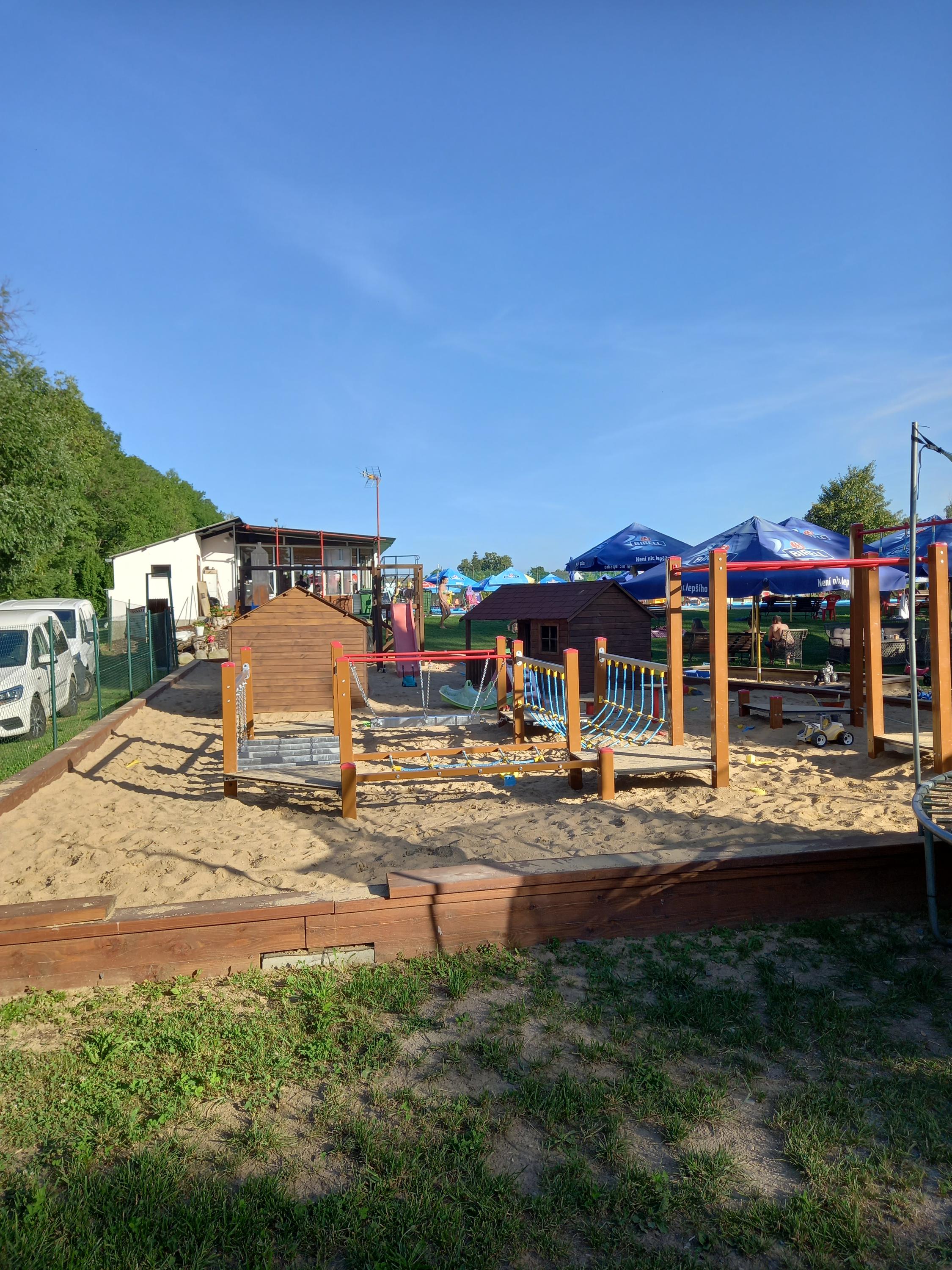 Koupaliště U Medvídka Cerekvice foto 5