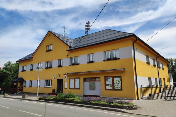 Komorní Lhotka obecní úřad (Komorní Lhotka) • Firmy.cz