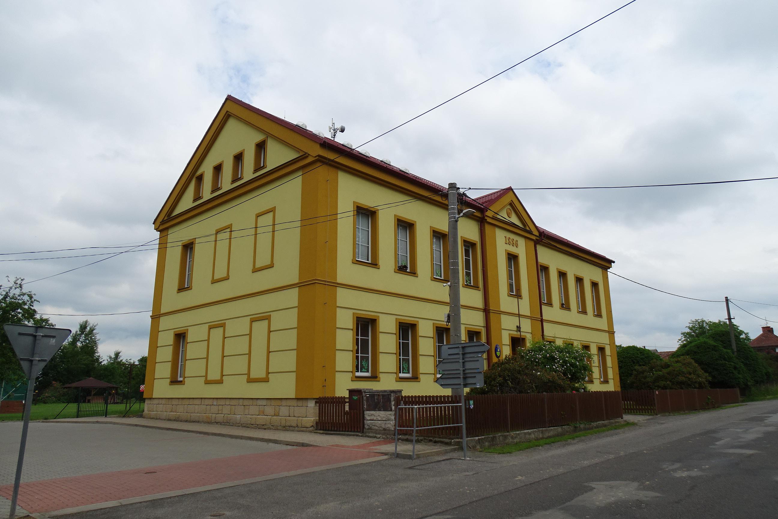 Základní škola a Mateřská škola Žďár