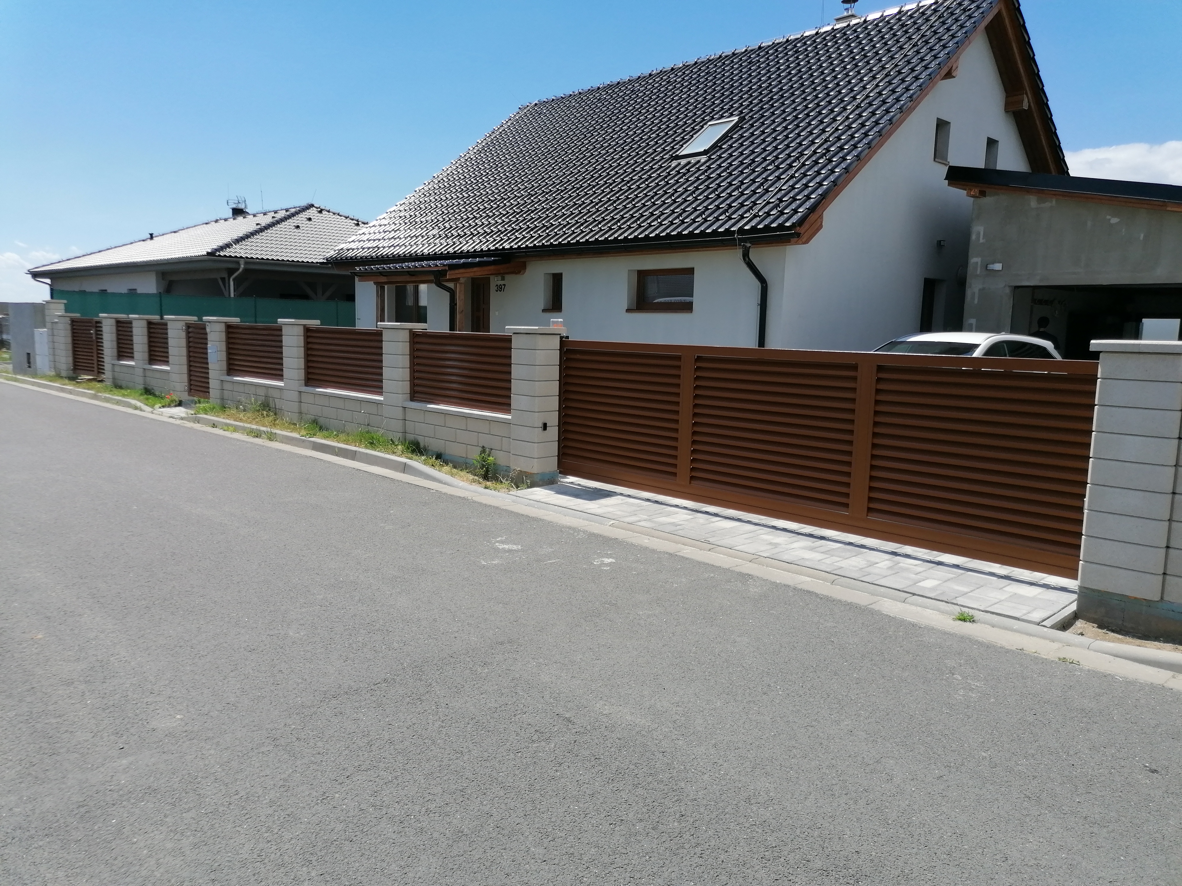 MARDES DESIGN - posuvné brány a křídlové brány foto 5