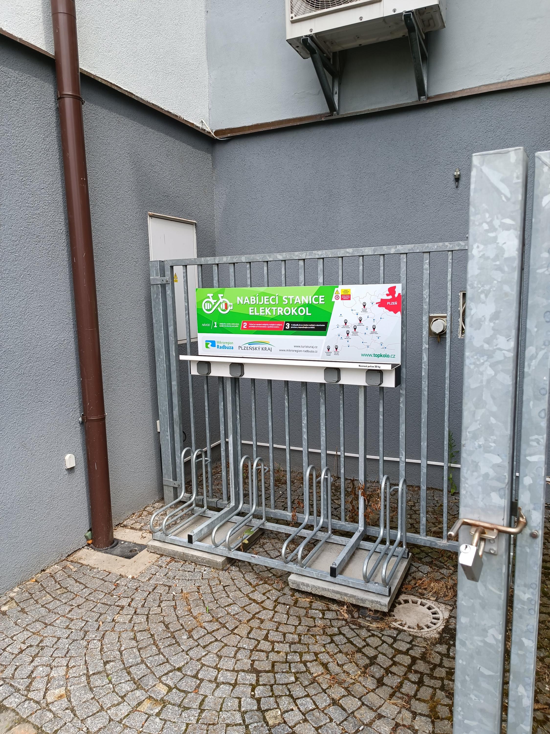 Nabíjecí stanice Holýšov foto 3