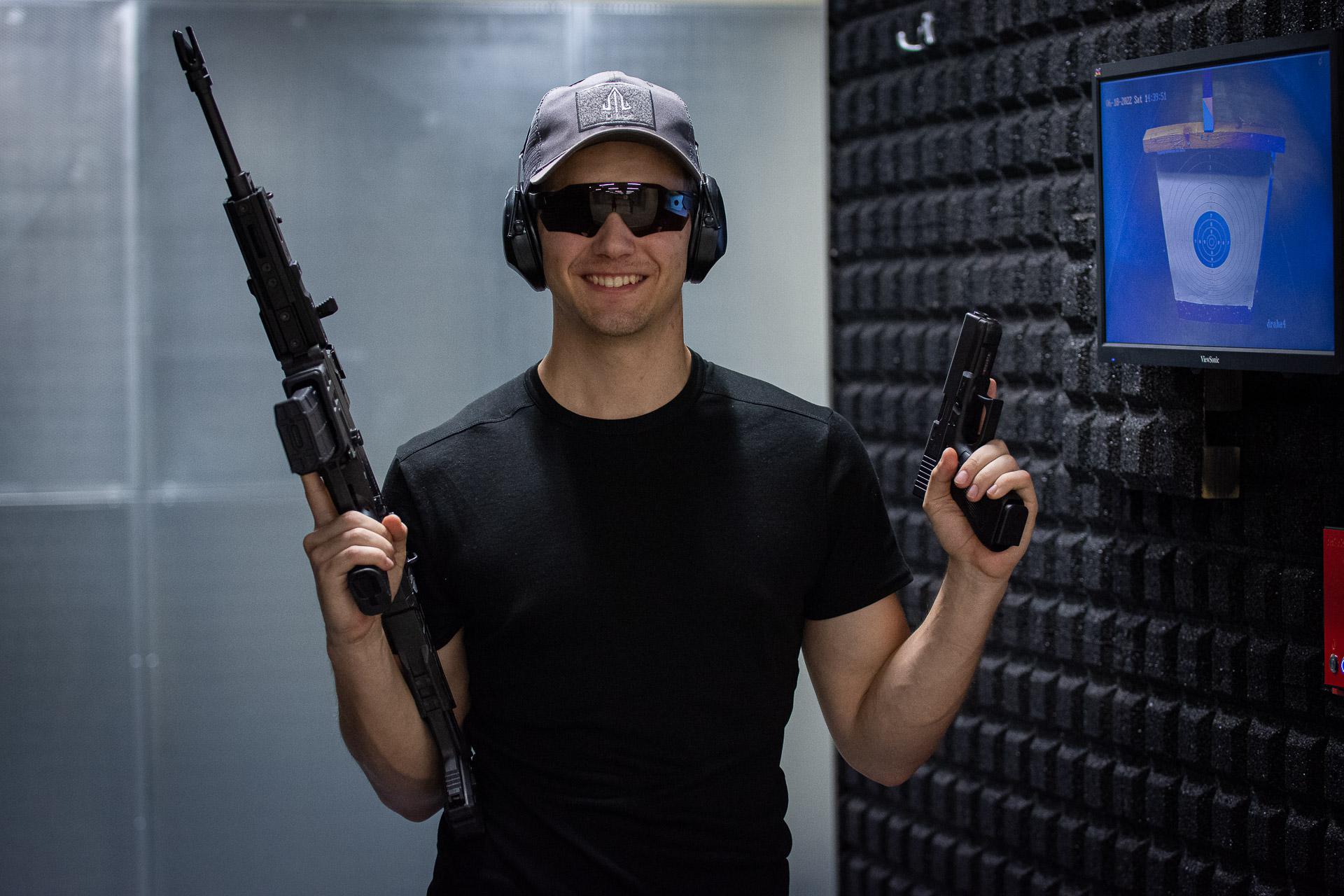 GUN CENTRUM - vnitřní střelnice s obchodem foto 3