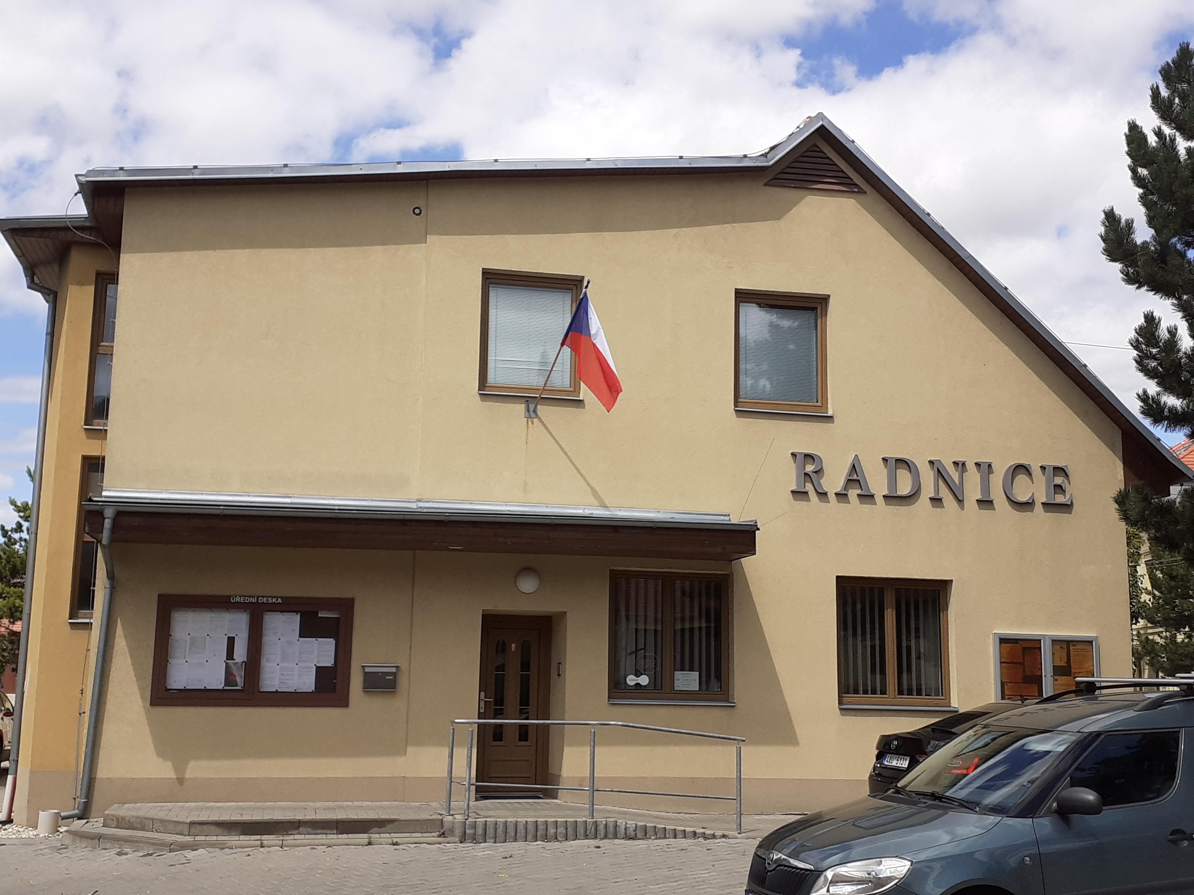 Syrovice - obecní úřad foto 3