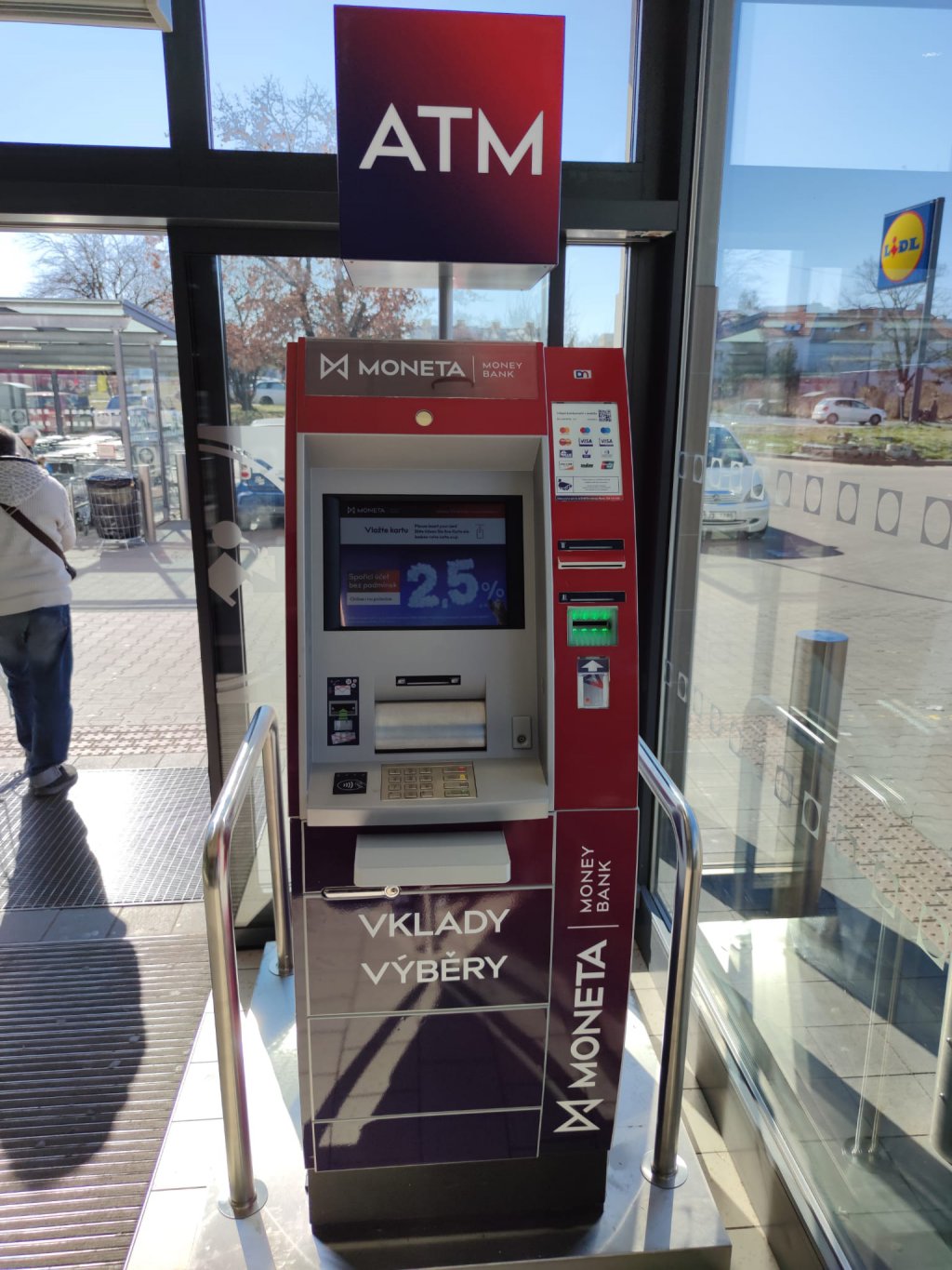 Bankomat MONETA Money Bank foto 2