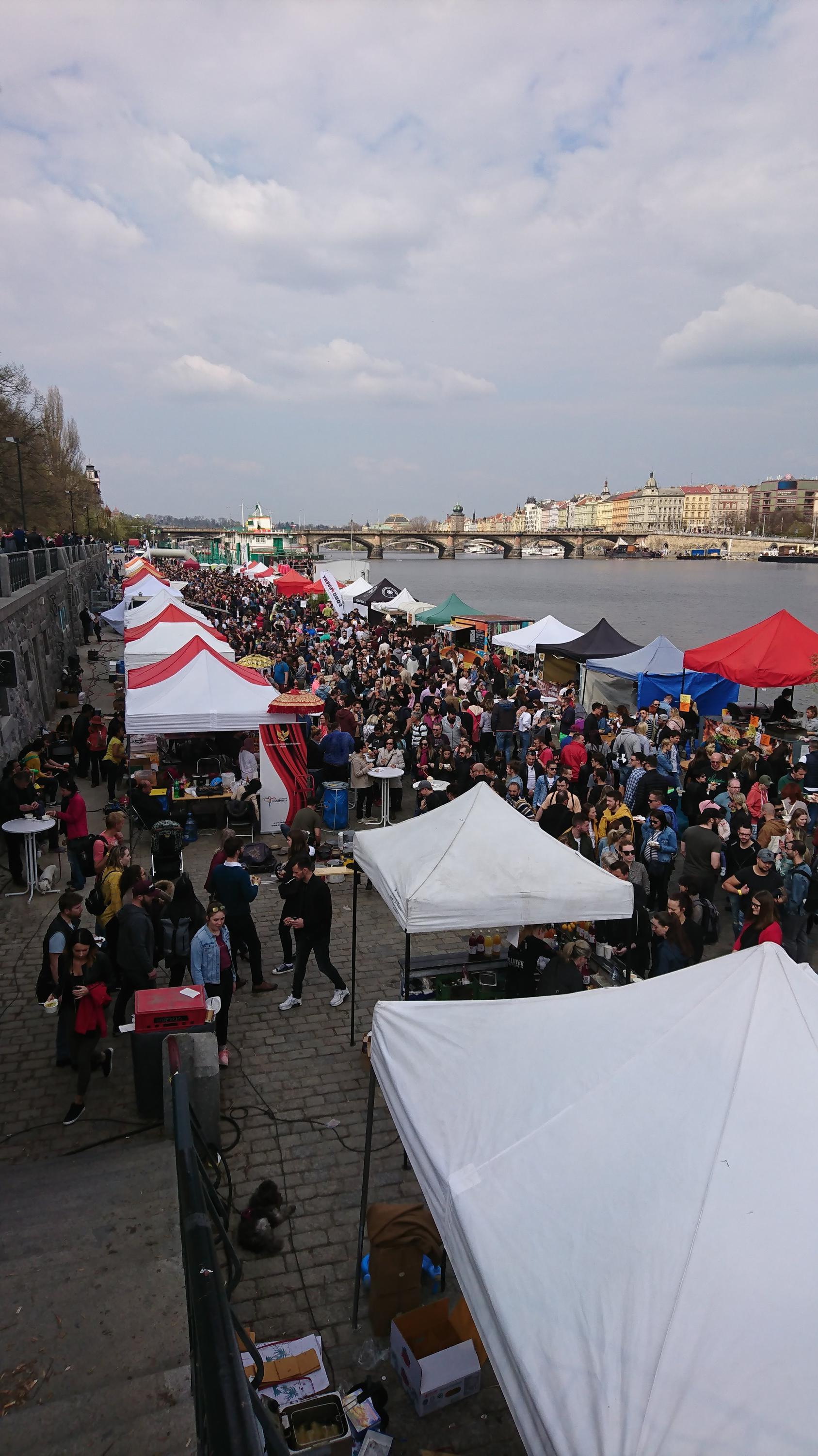 Farmářské tržiště Náplavka foto 6