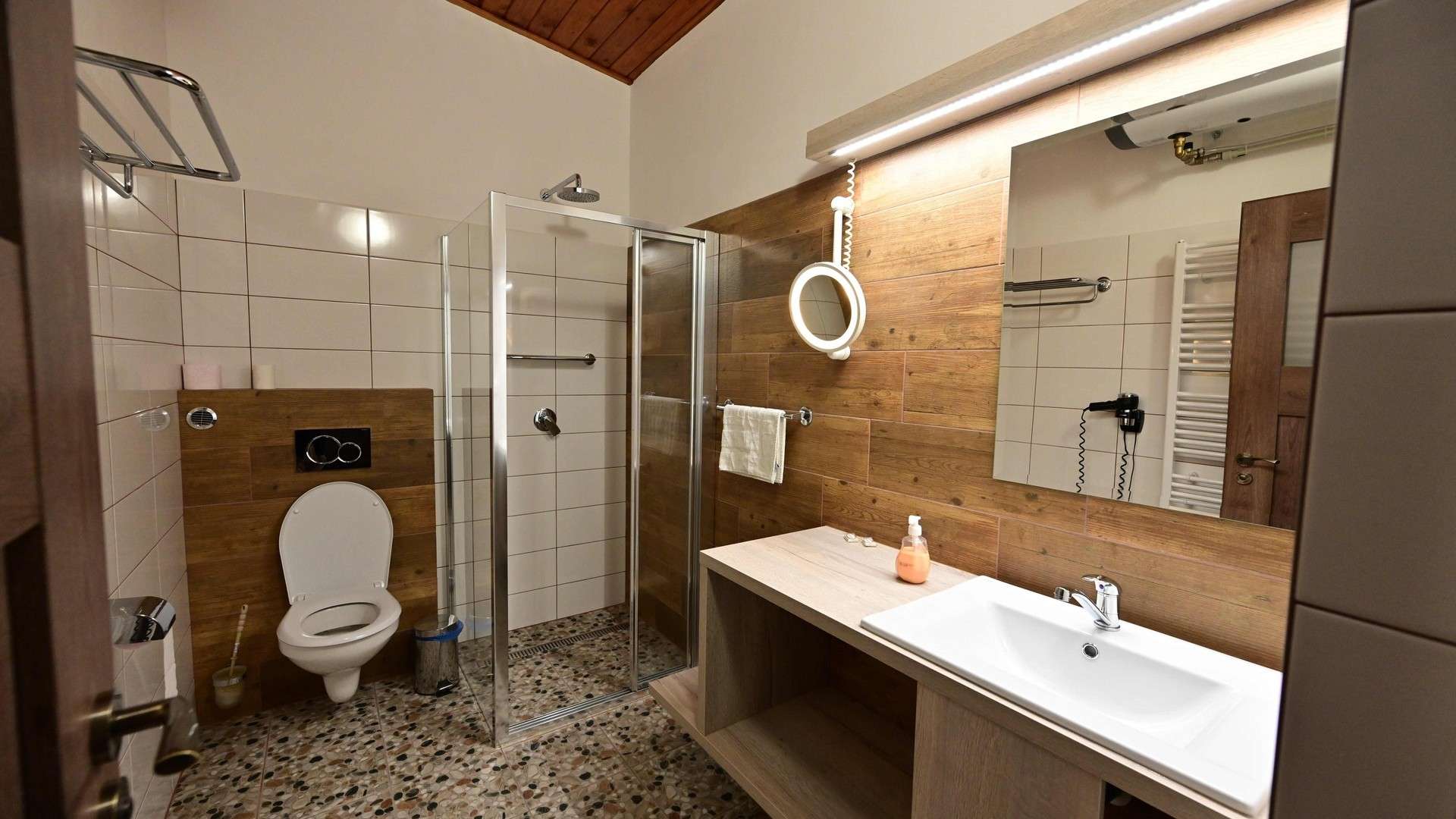 Penzion Pionýrák Bartoň foto 6
