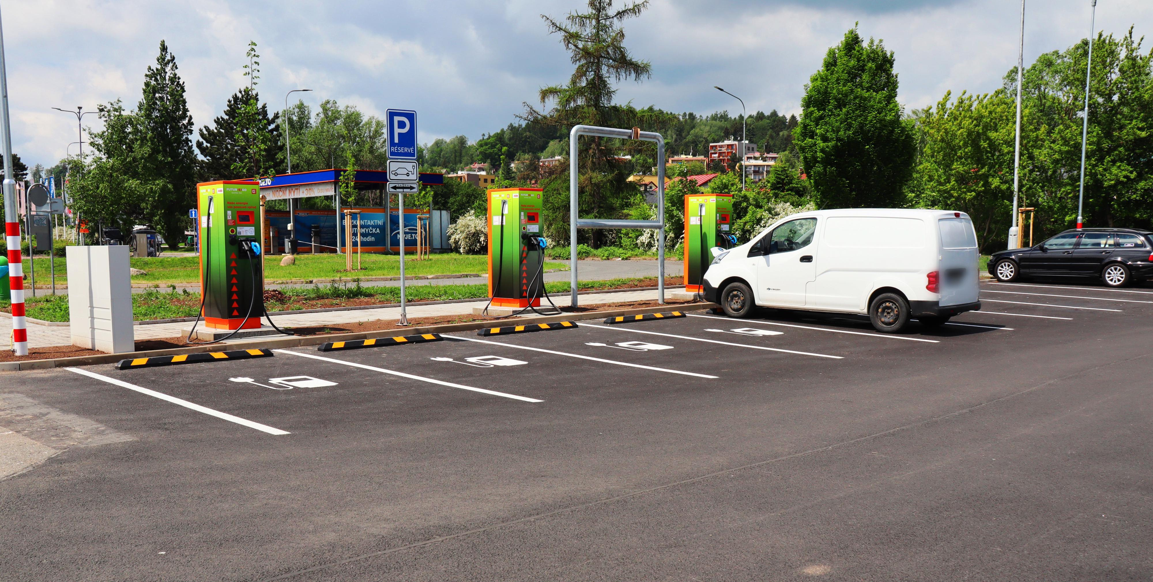 Nabíjecí stanice ČEZ
