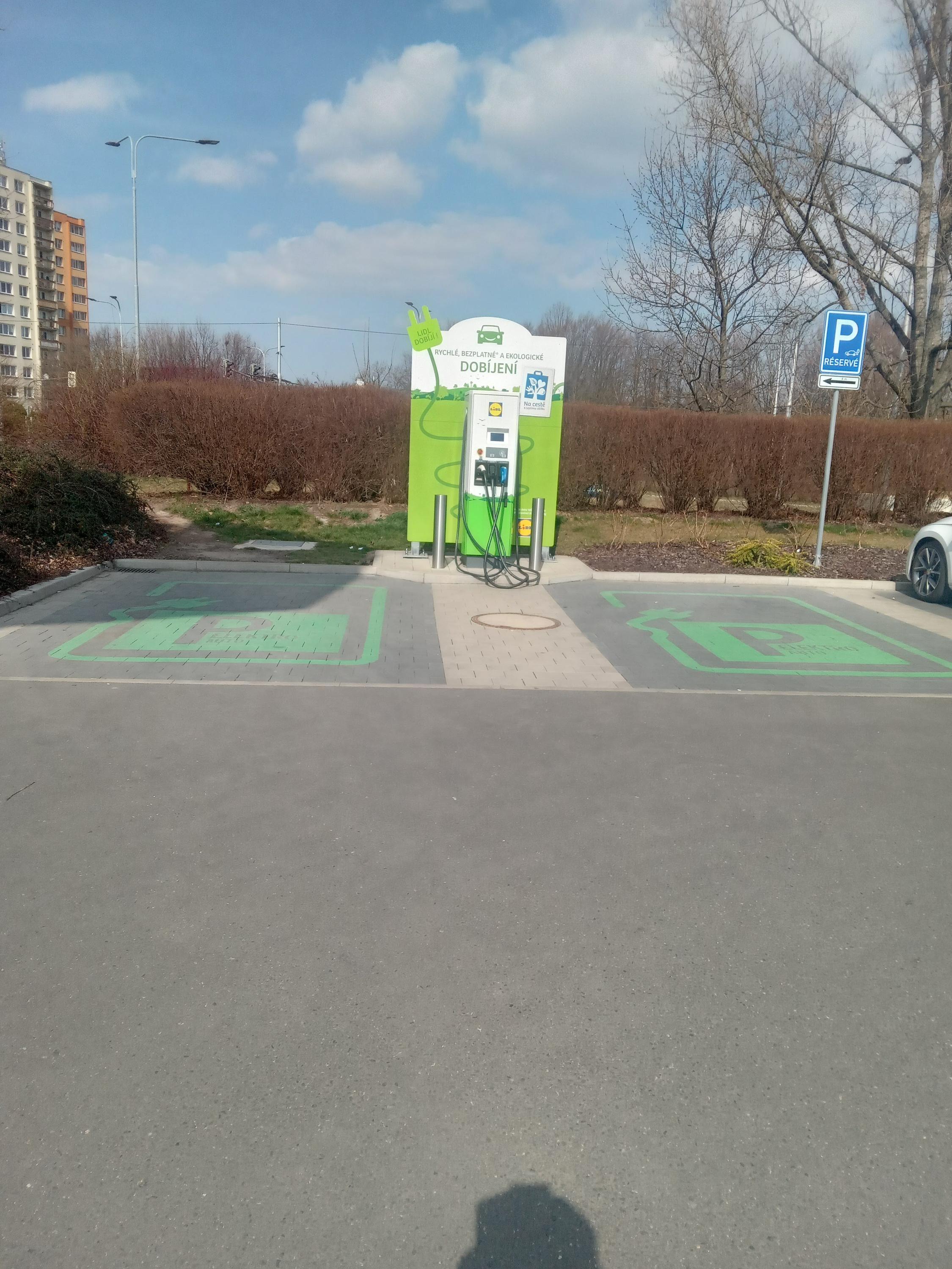 Nabíjecí stanice Lidl foto 2