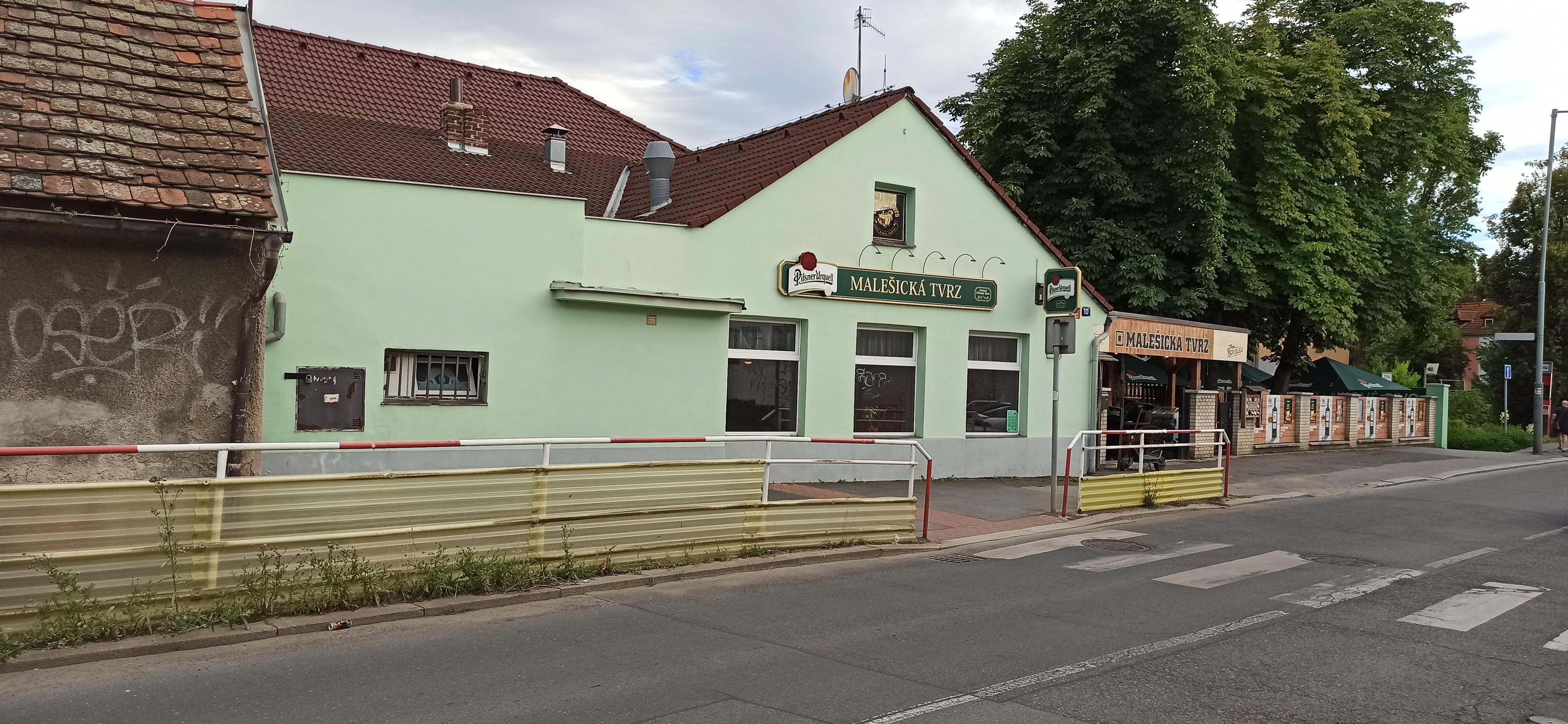 Restaurace Malešická Tvrz foto 3