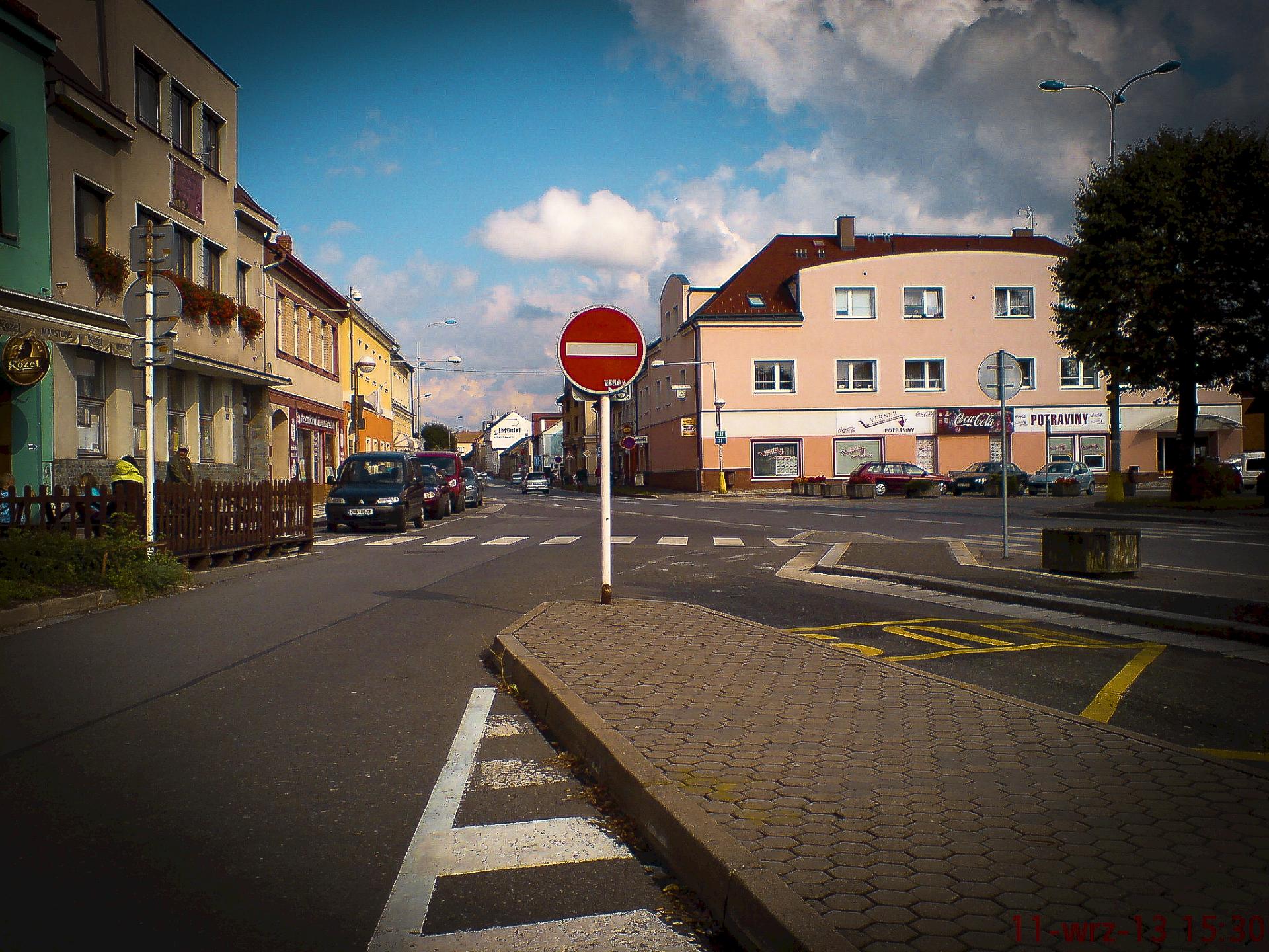 Bankomat Komerční banky foto 2