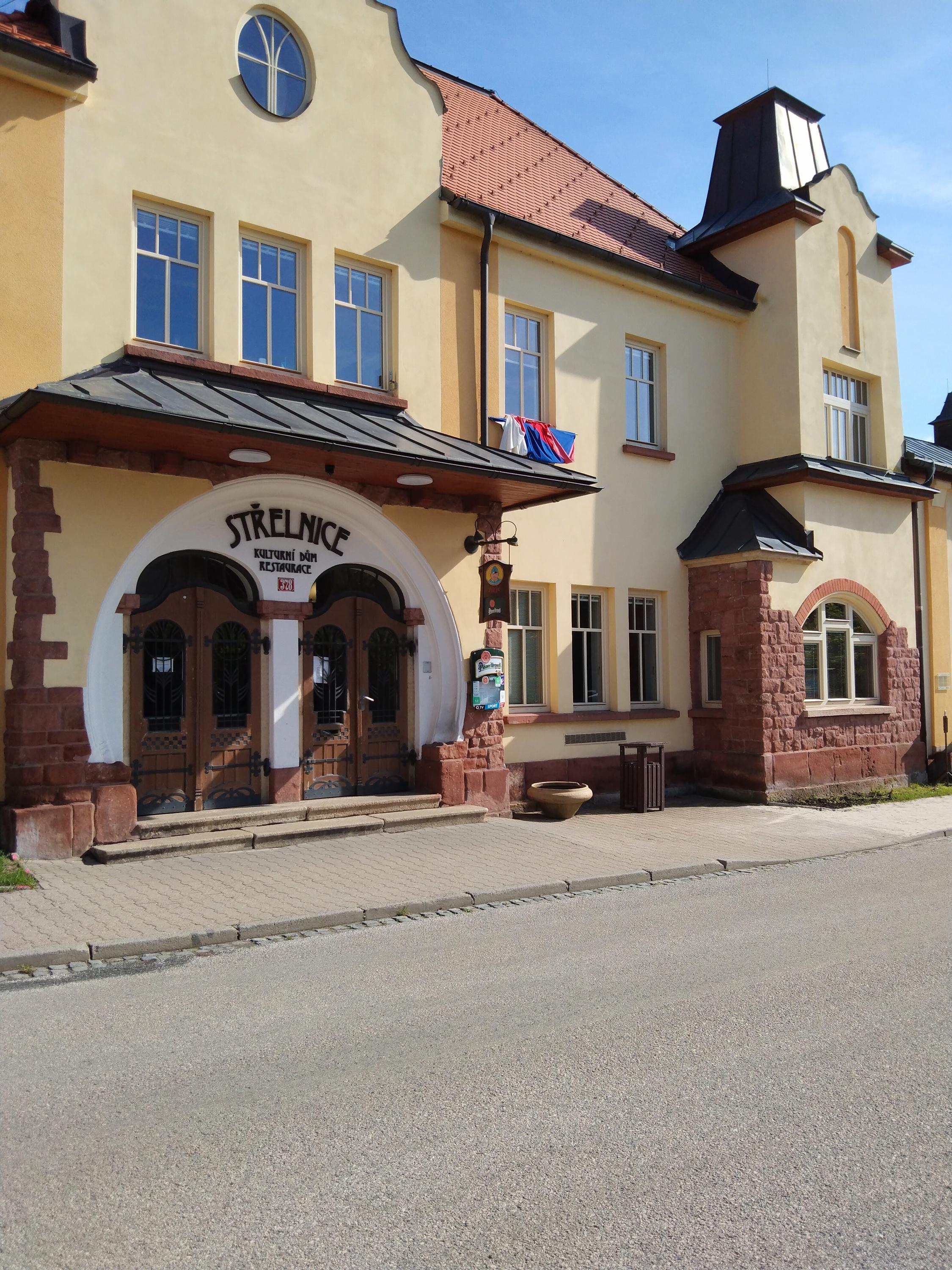 Kulturní dům Střelnice foto 3