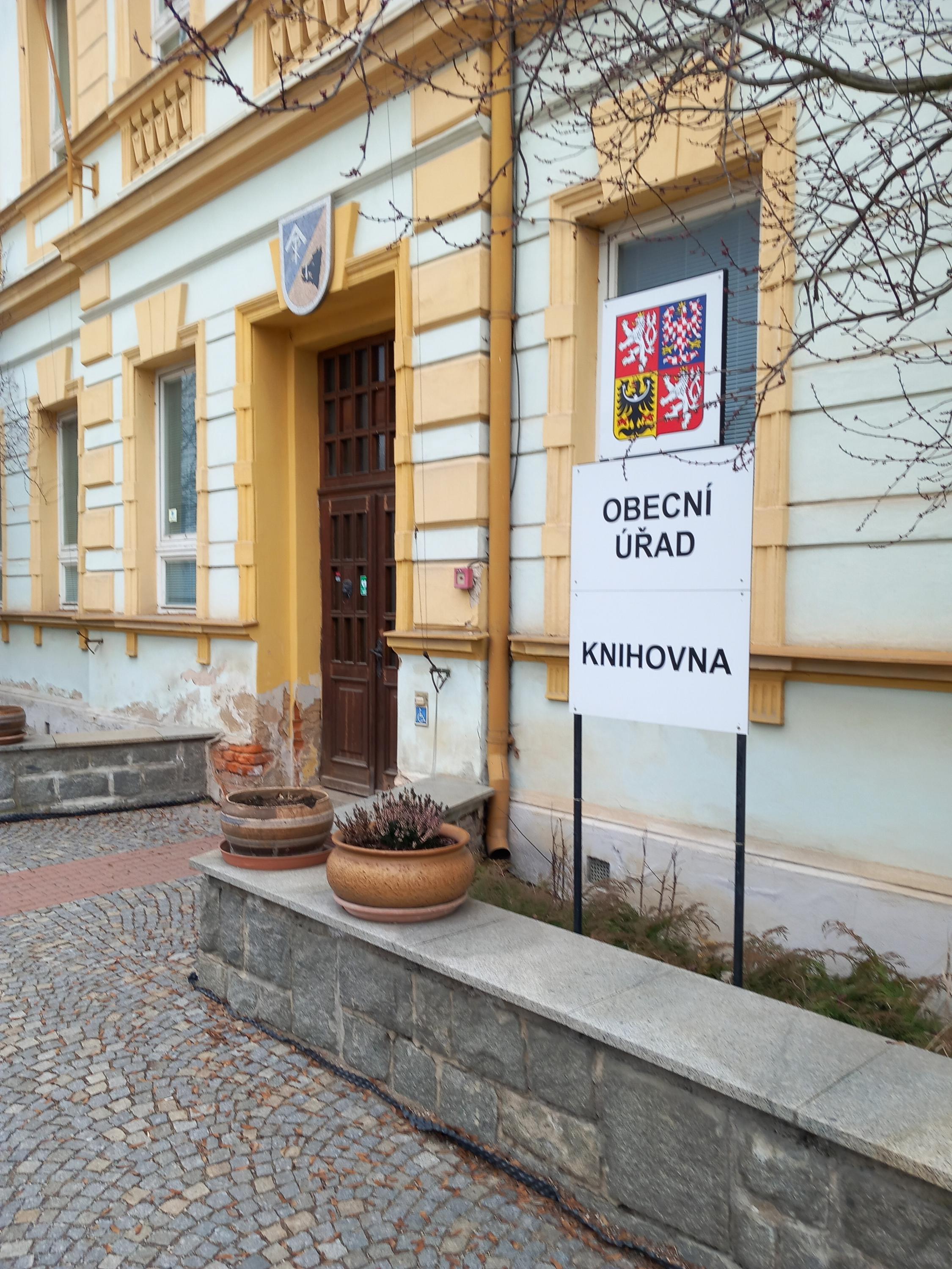 Štěnovice - obecní úřad foto 2