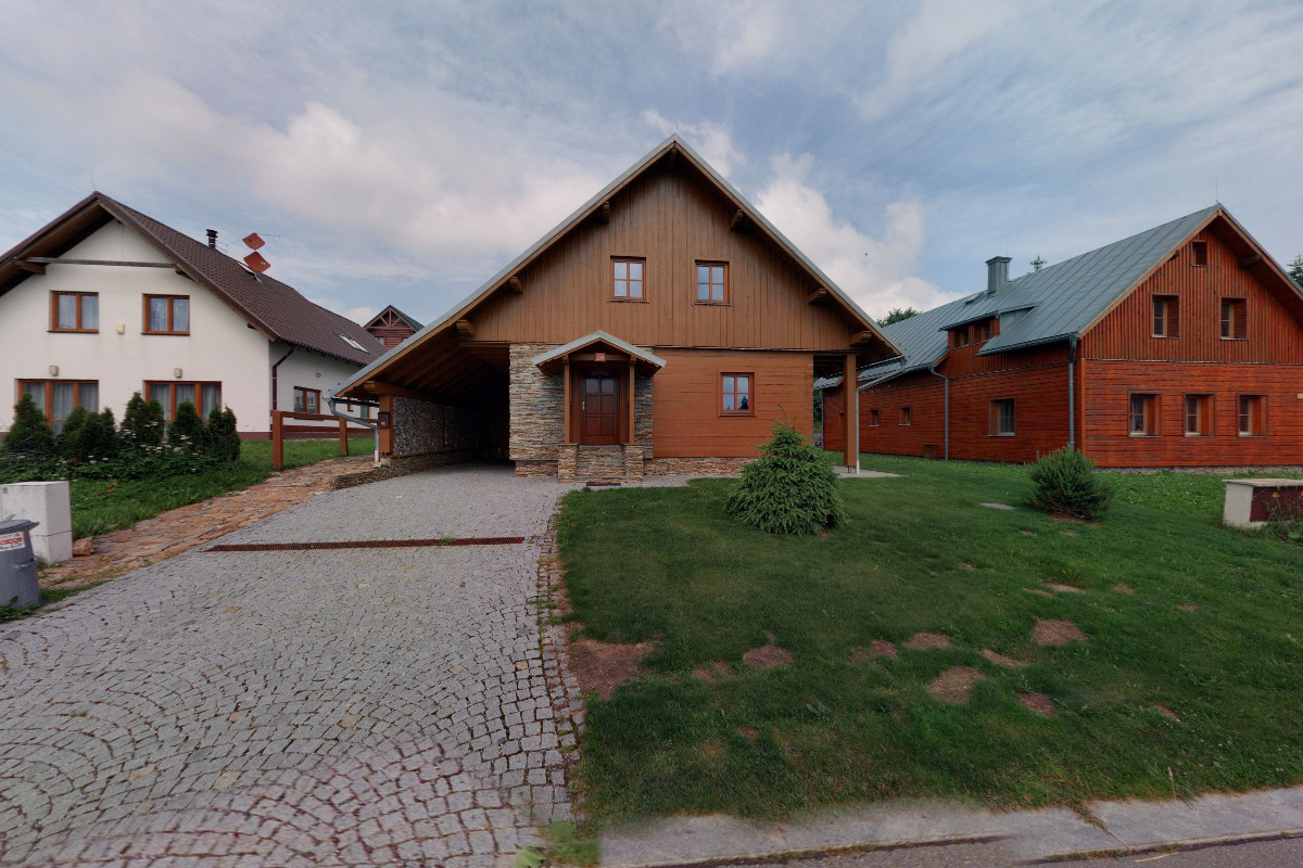 Roubenka Boží Dar foto 2