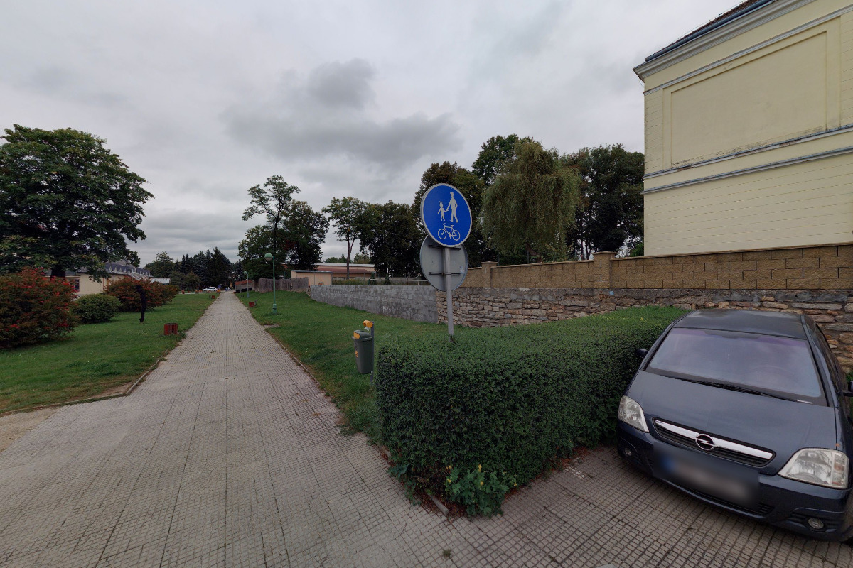 Tenisový kurt Švermova