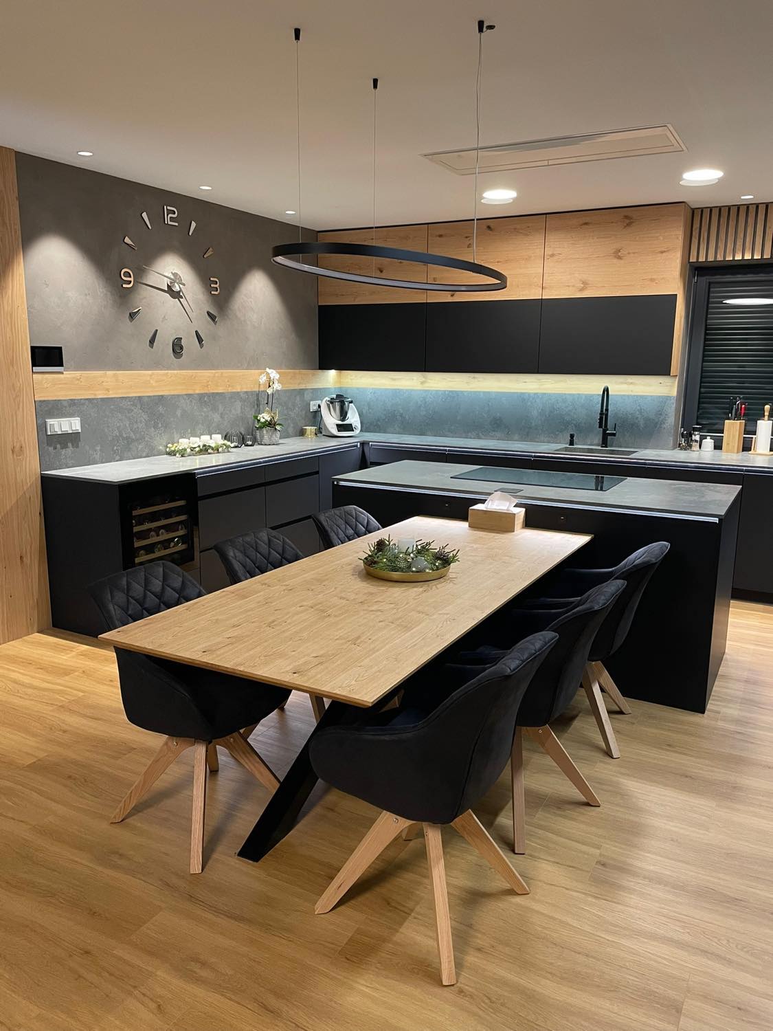 IMPRO nábytek na míru foto 2