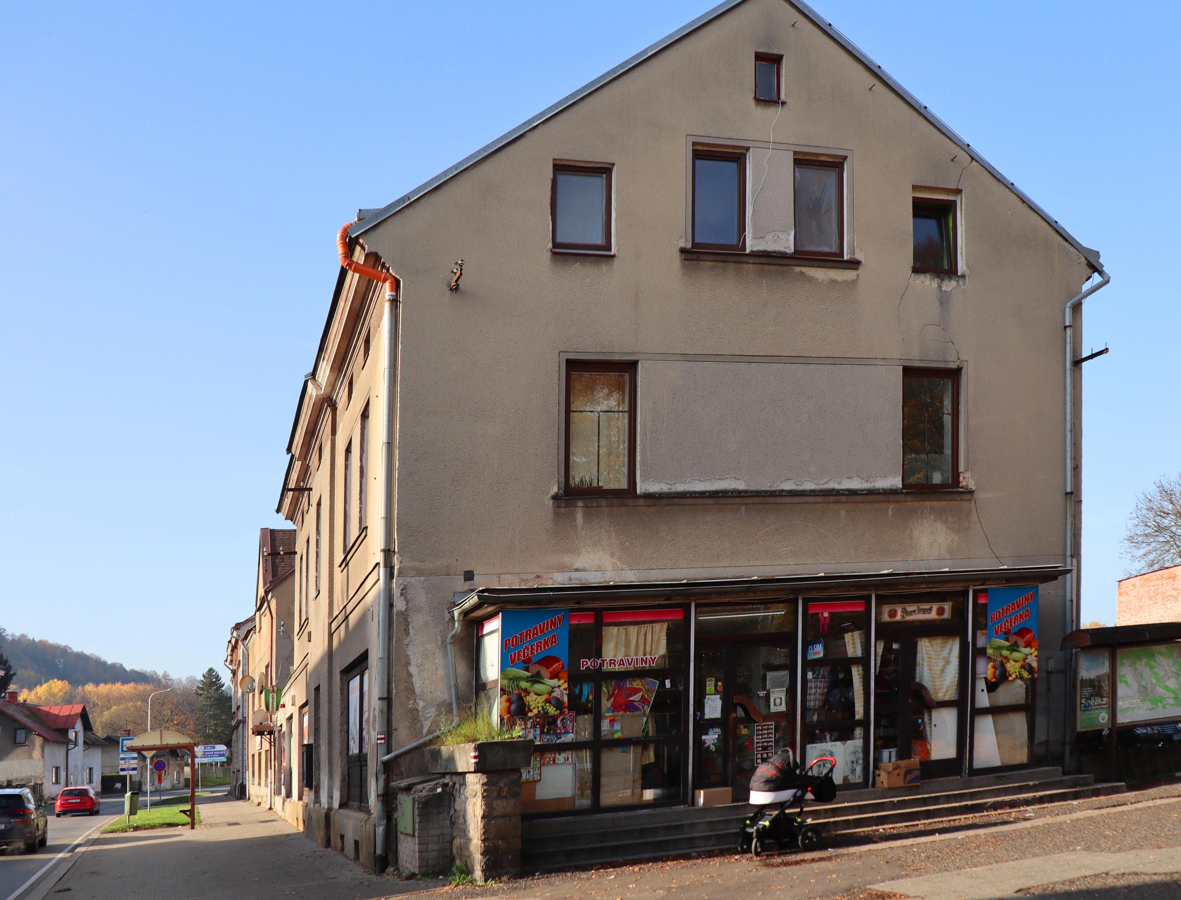 Večerka Náchodská 10 foto 2