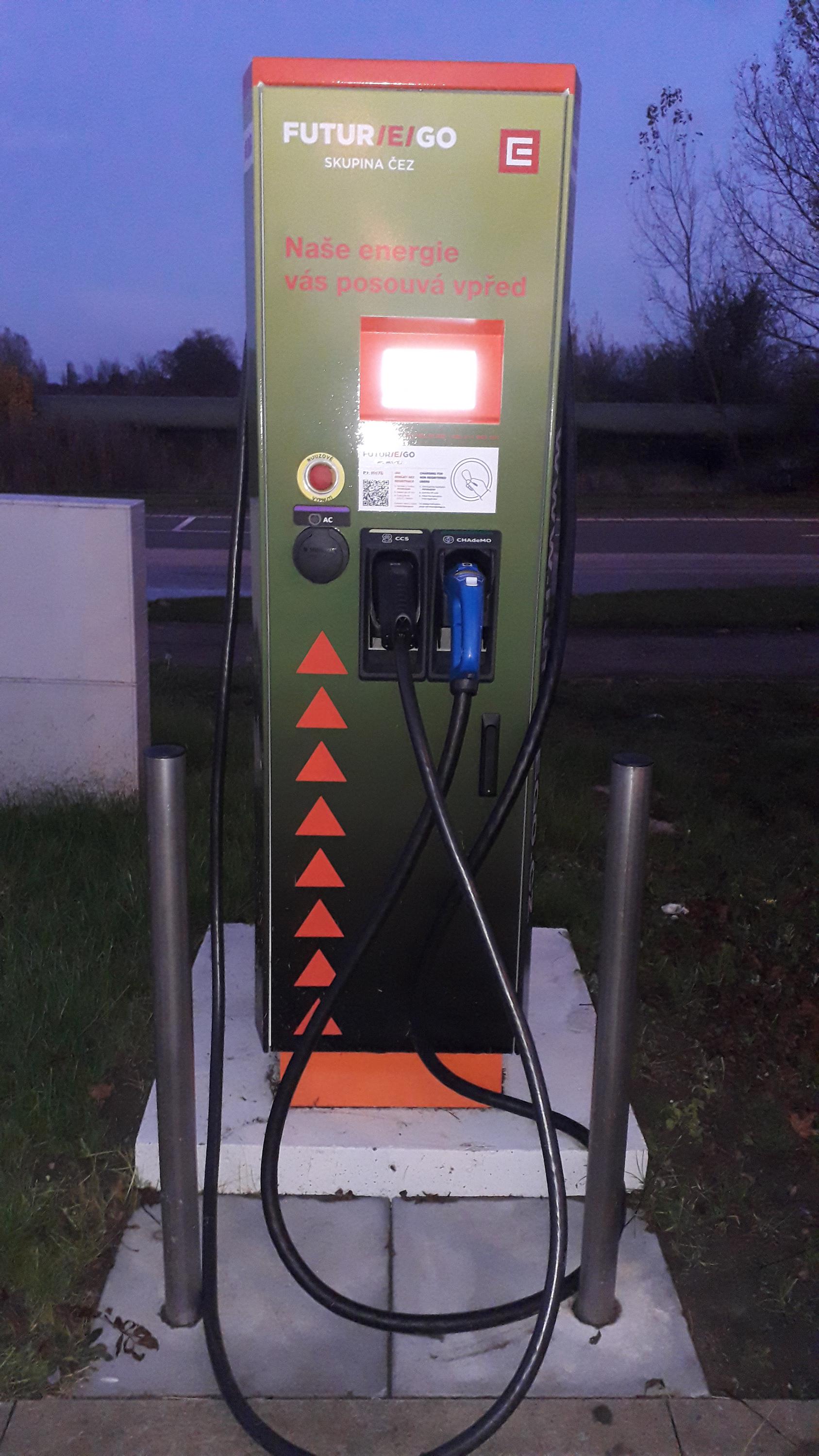 Nabíjecí stanice ČEZ foto 3