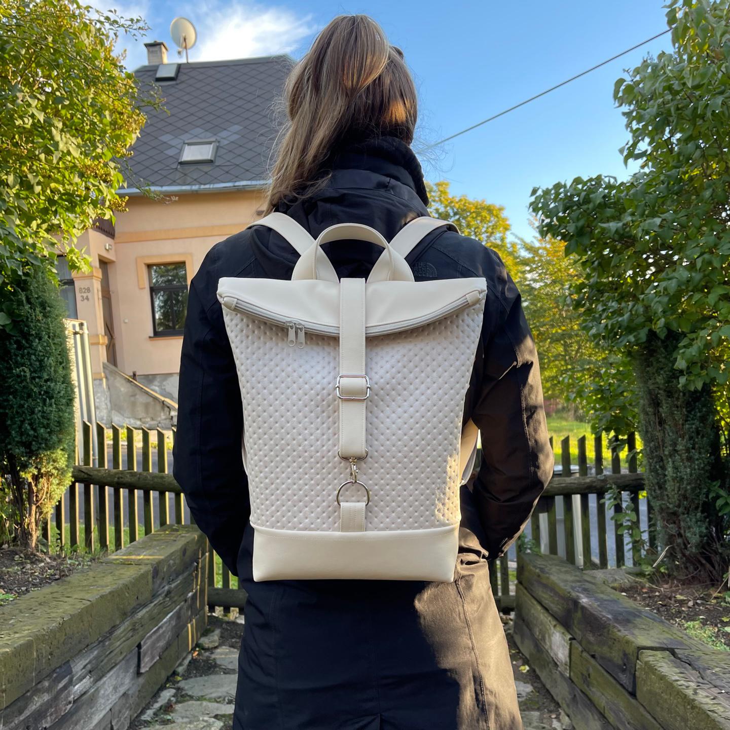 Alena Kalousová - kabelky AL-Fish foto 2