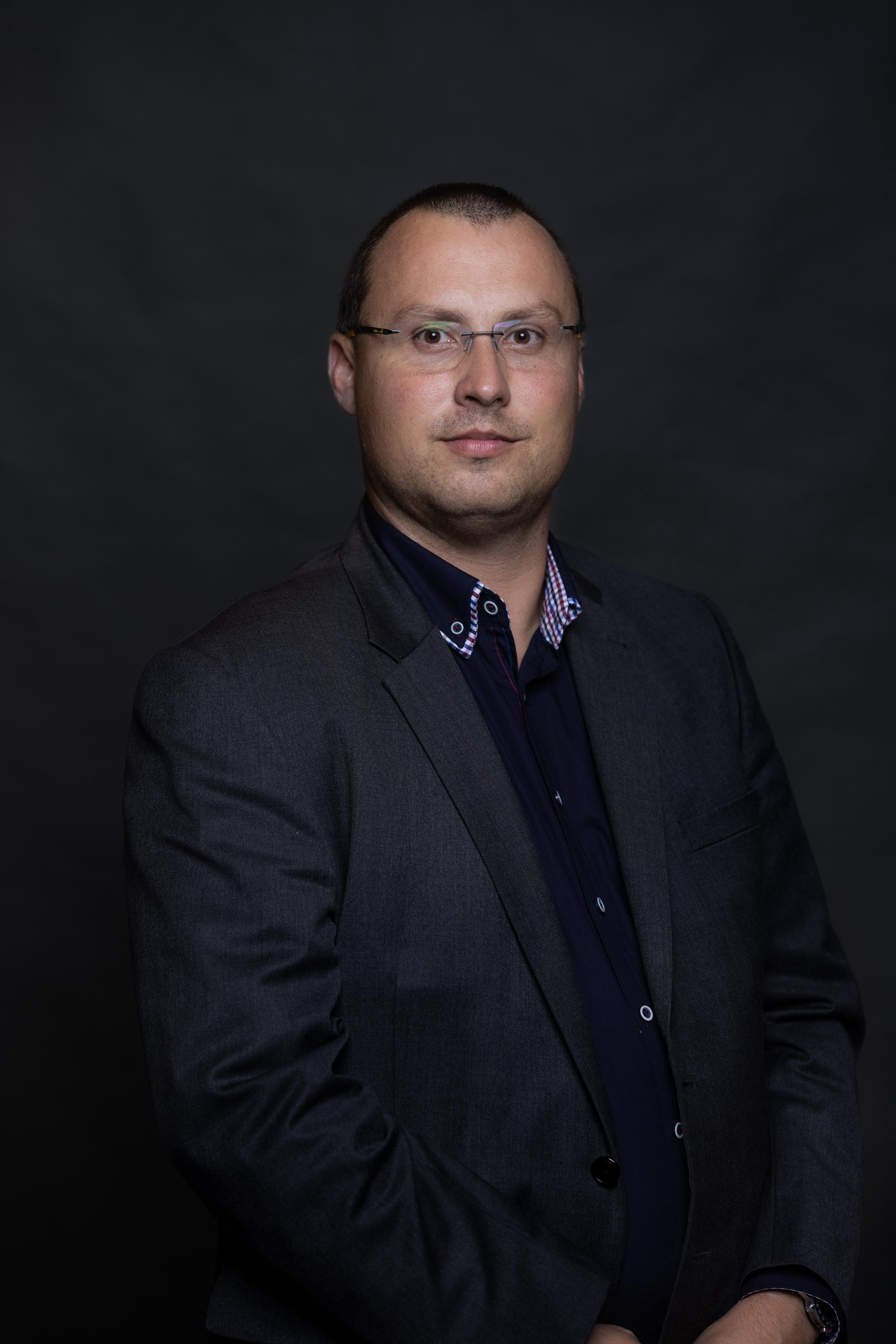 Ing. Jaromír Vacek - Investice - Pojištění - Úvěry - Reality foto 2