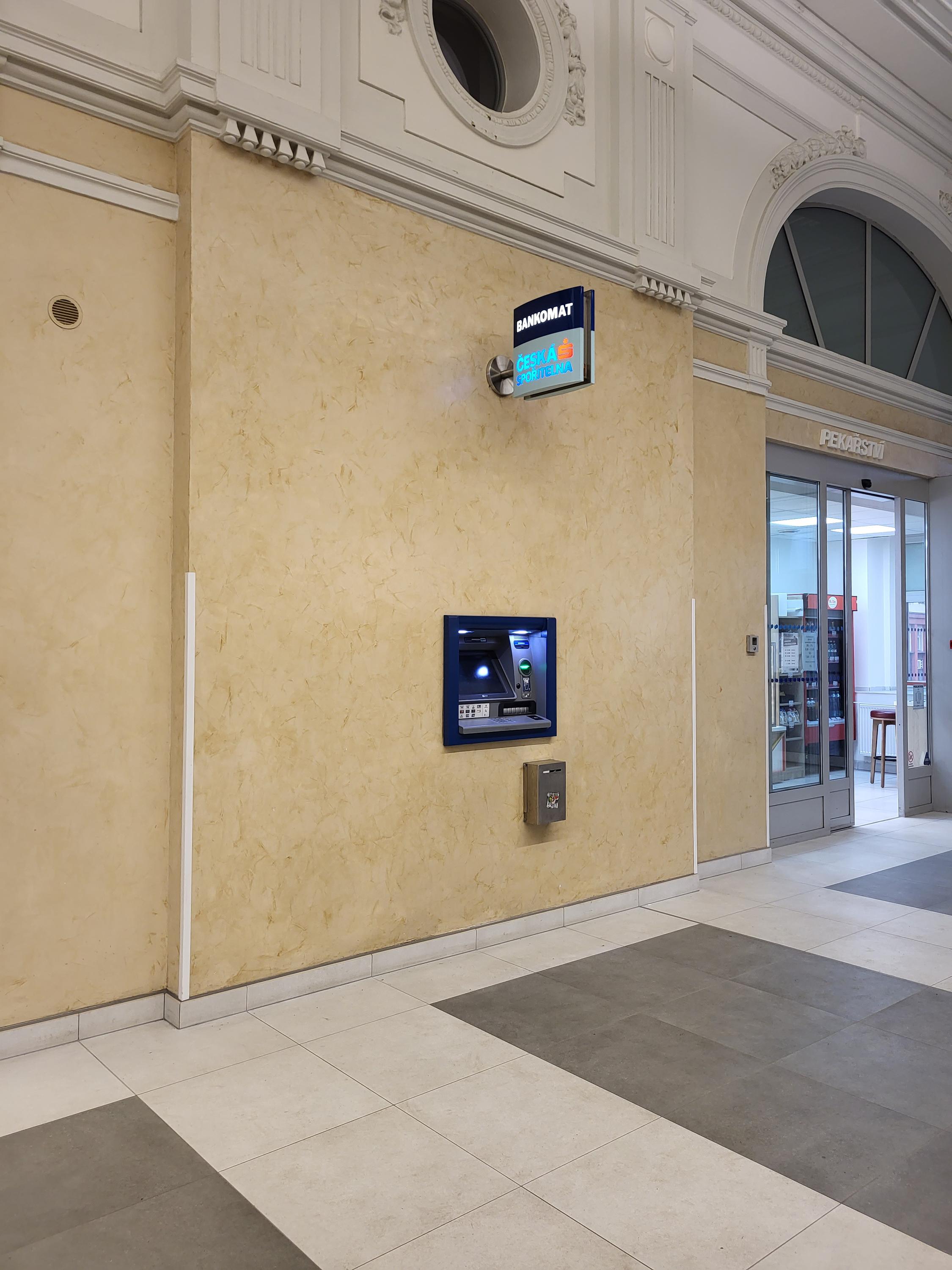 Bankomat České spořitelny foto 4