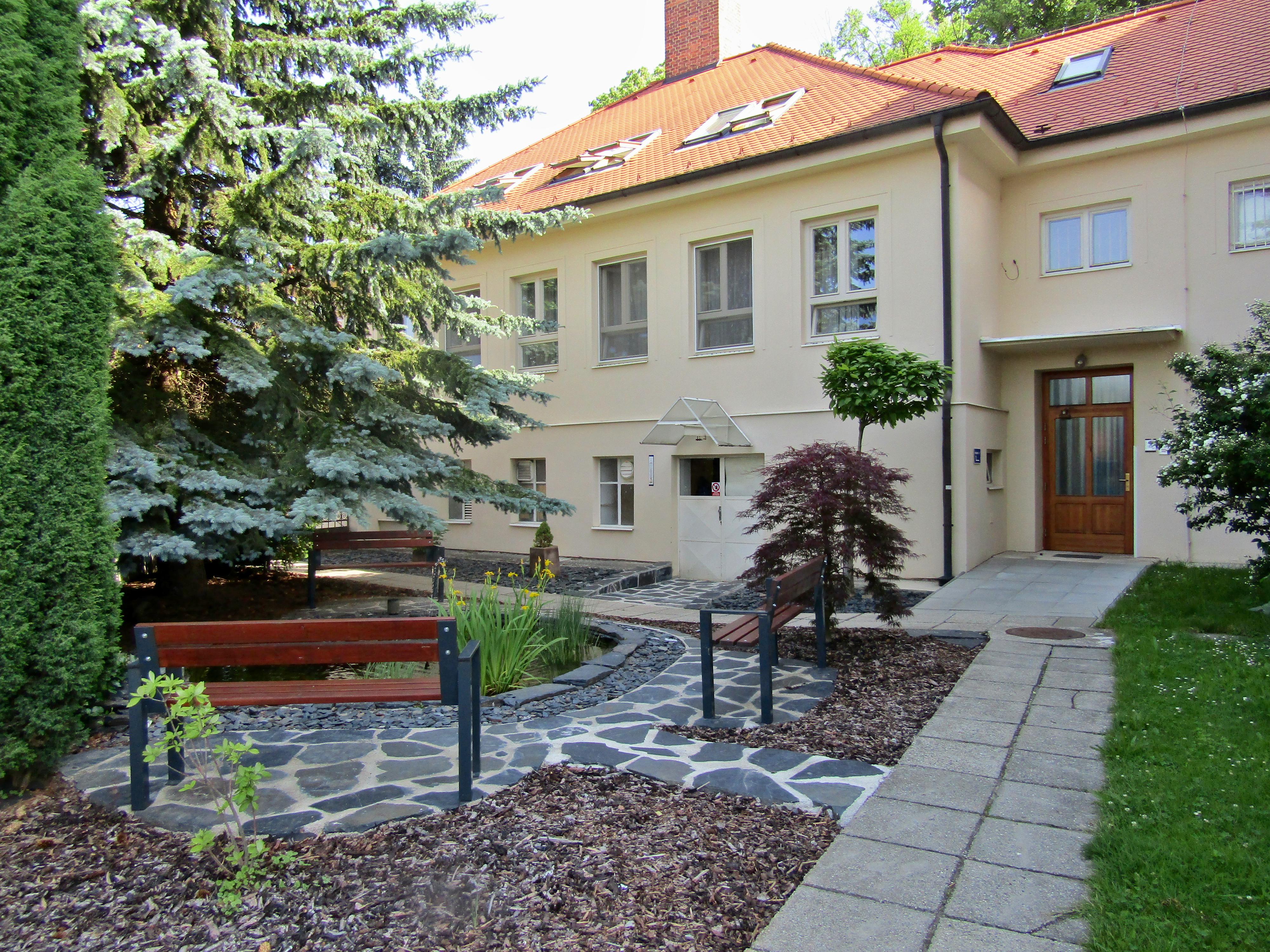 Domov pro seniory Jesenec, příspěvková organizace foto 2