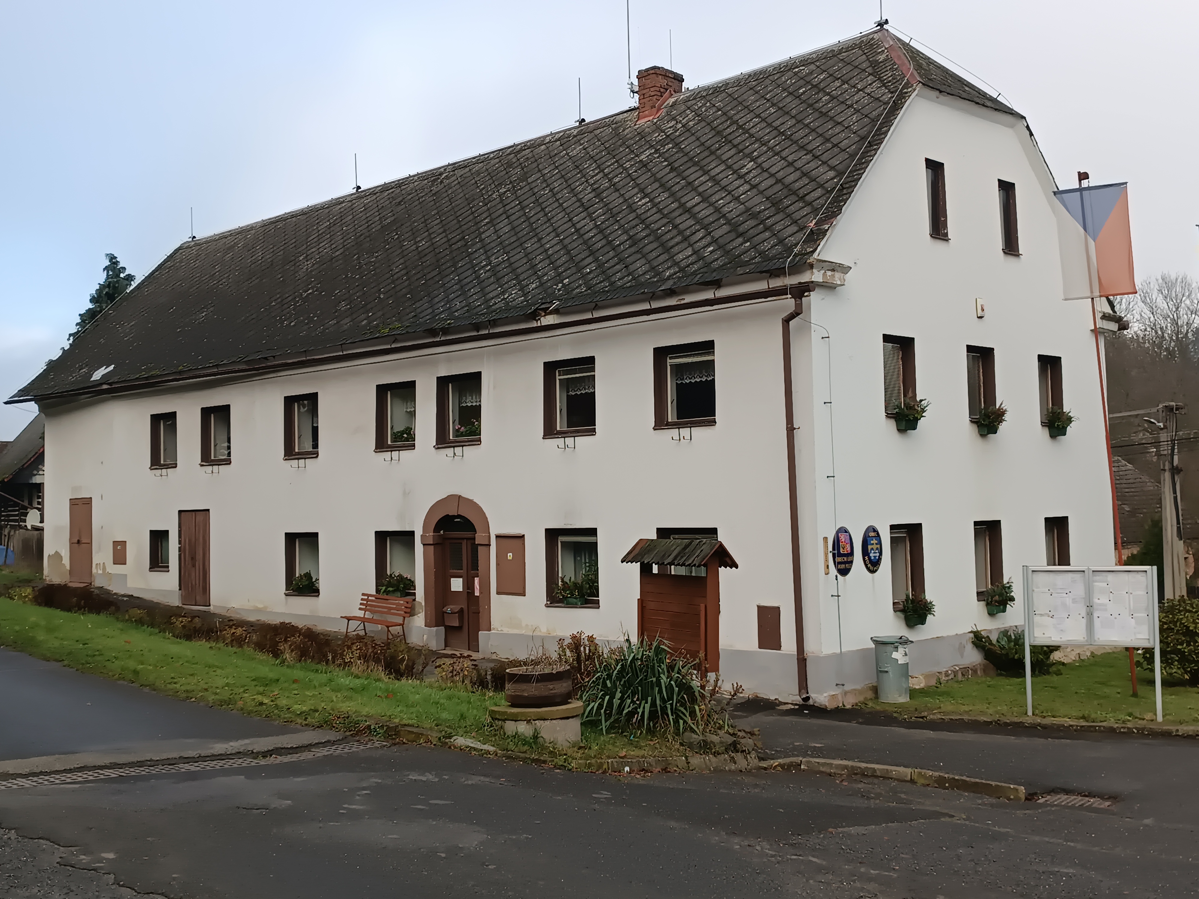 Horní Police - obecní úřad