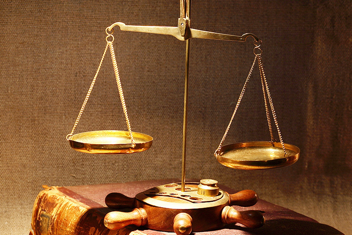 Nejlevnější advokát