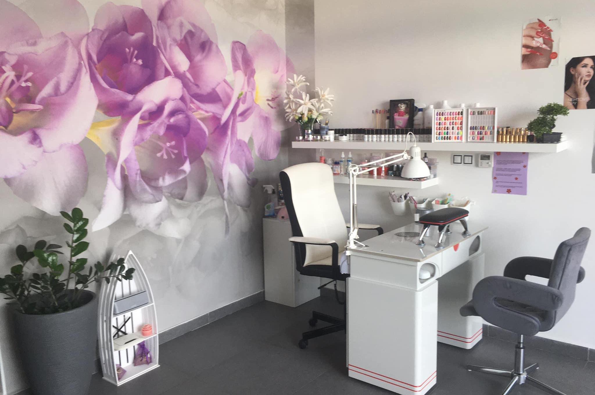 Nehtové studio u kruhového objezdu