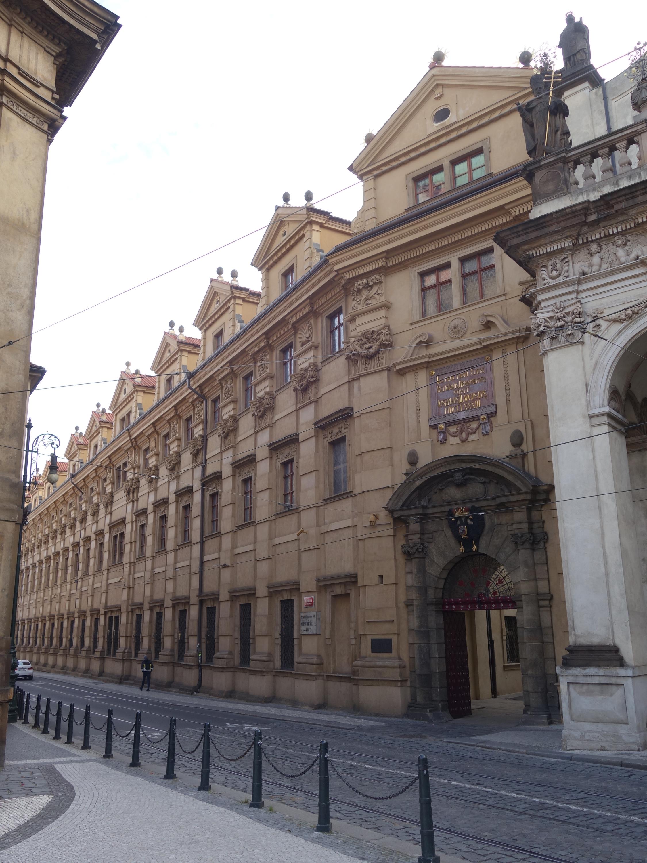 Salvátorská farní knihovna foto 4