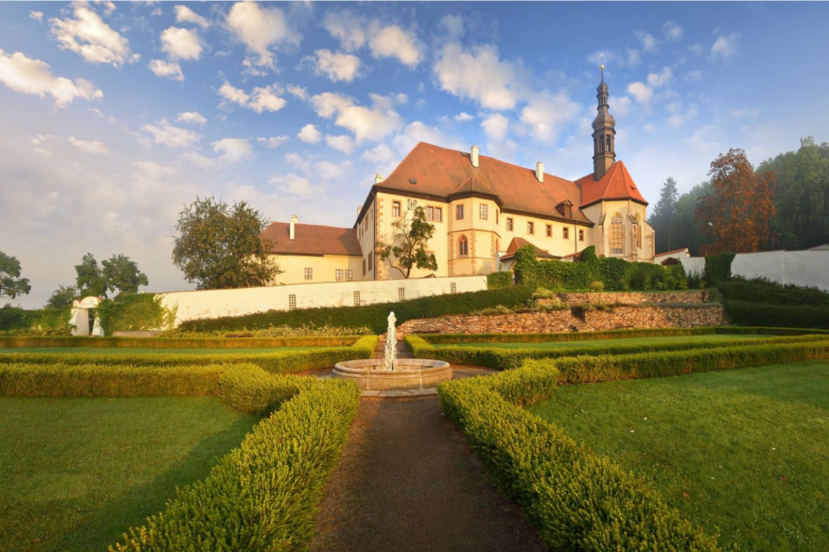 Františkánský klášter a Městské muzeum v Kadani foto 2