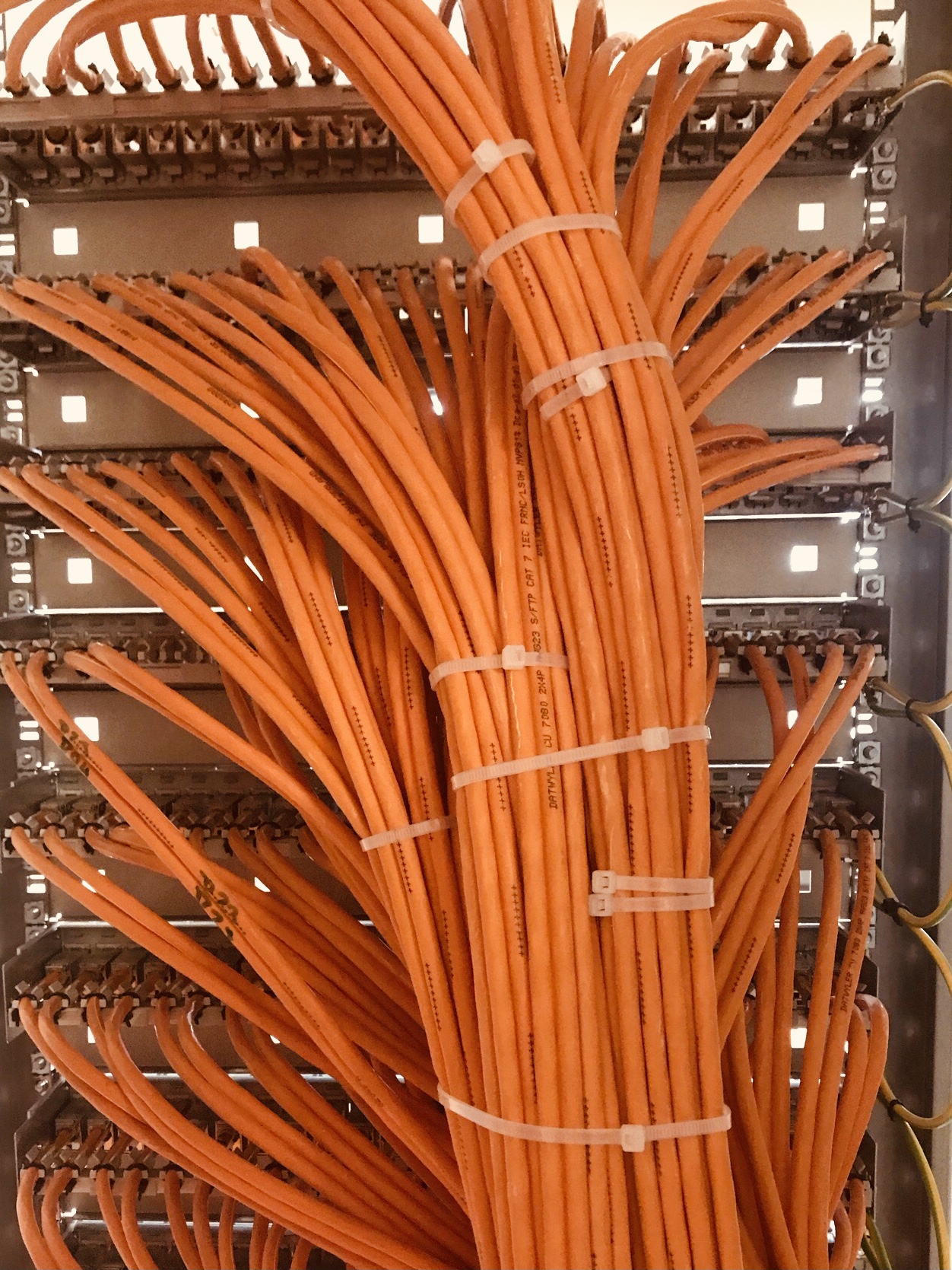 THL ELEKTRO foto 3