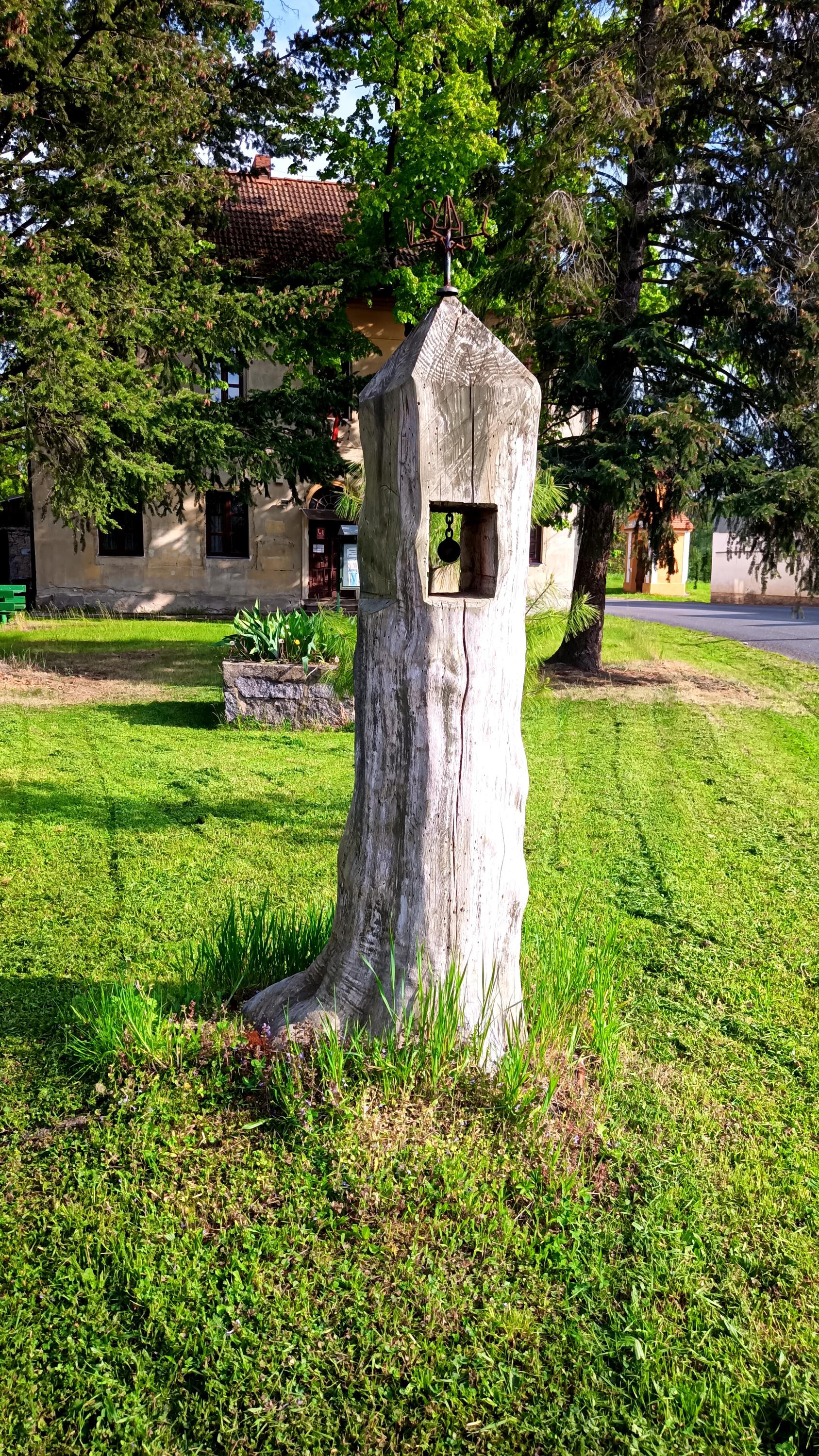 Zálužice - obecní úřad foto 3