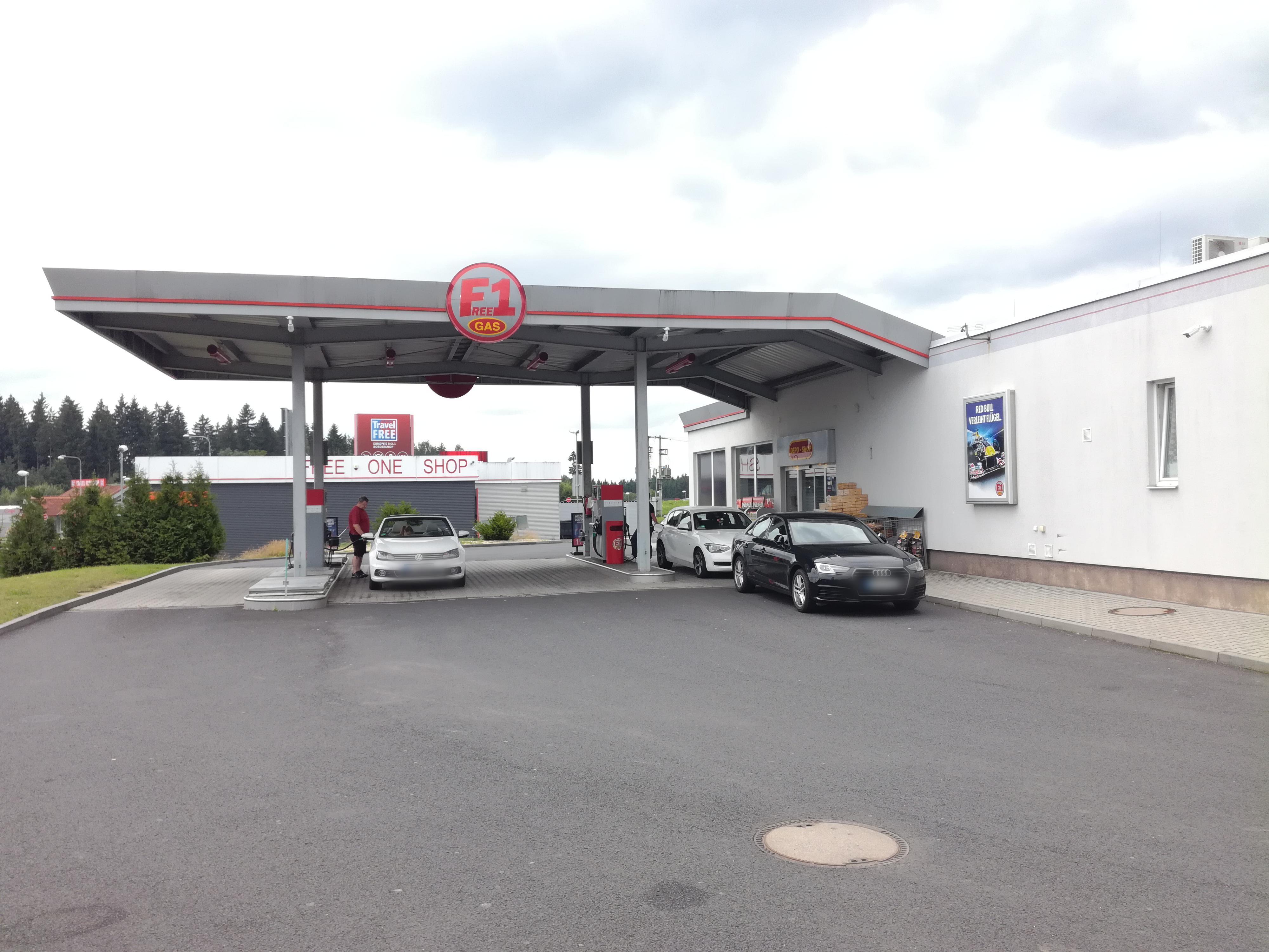 One 1 Aš foto 2