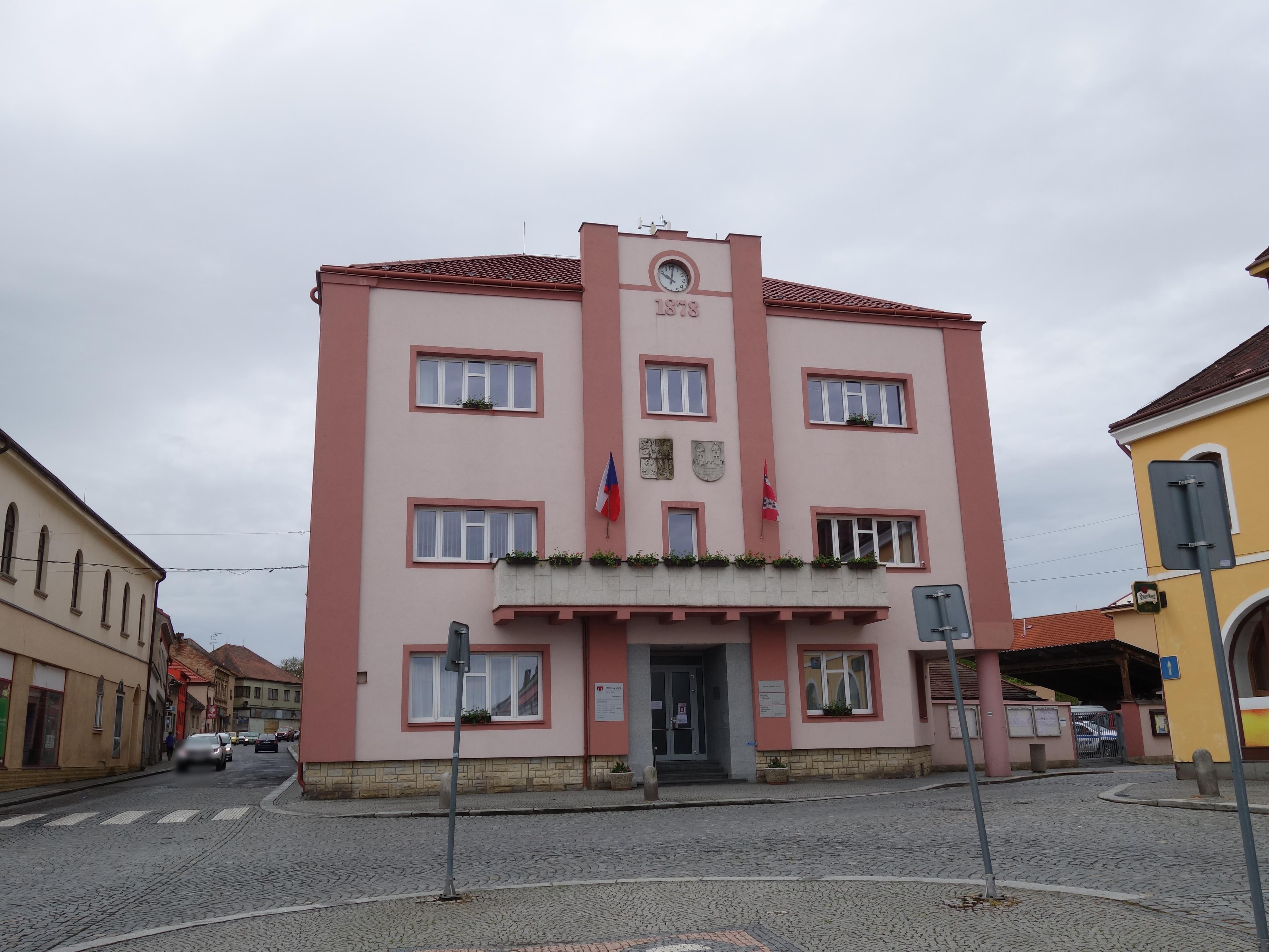 Skuteč - městský úřad foto 3