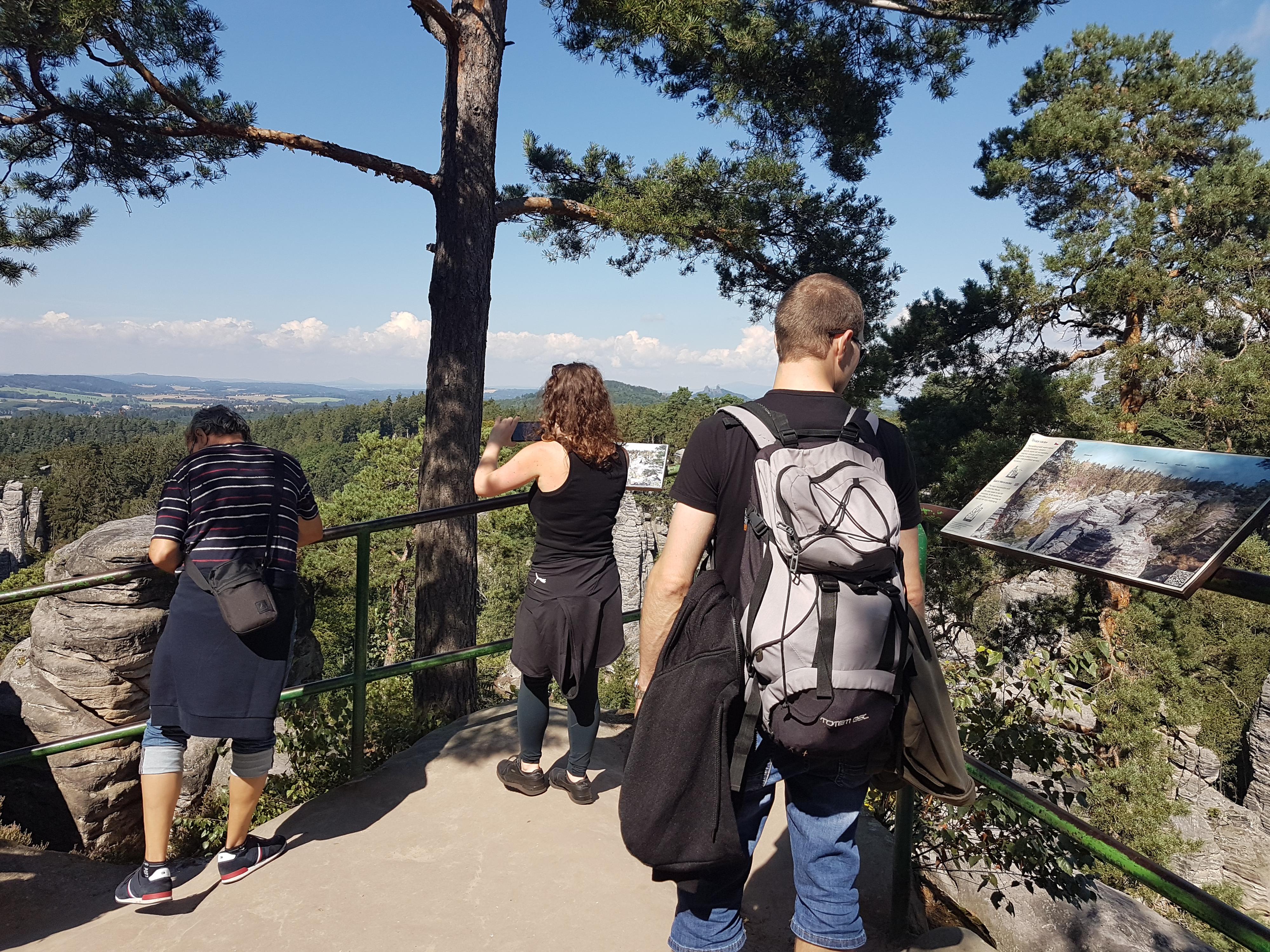 Chalupa pod hradem Valdštejn foto 4