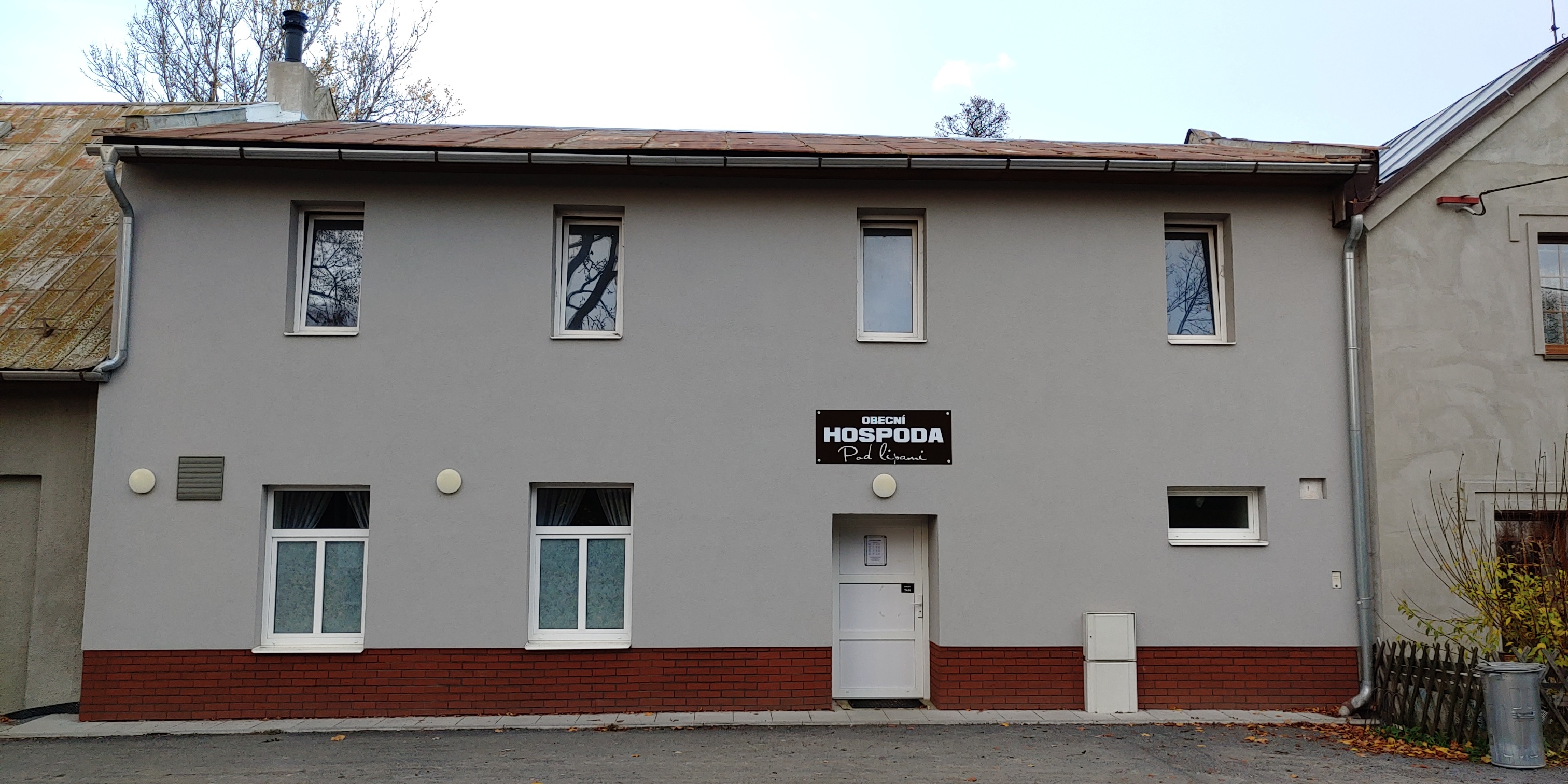 Obecní Hospoda Pod lipami foto 2