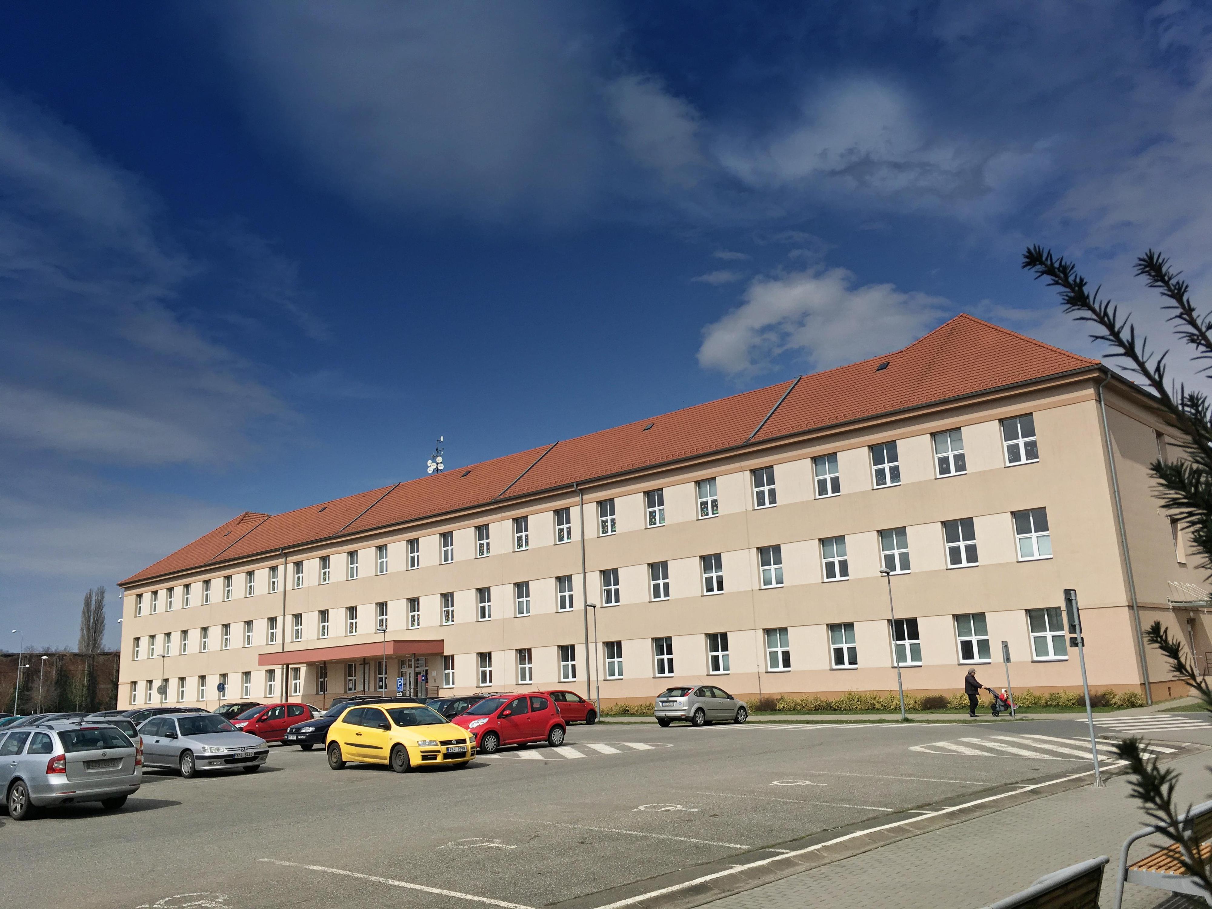 Fakulta veřejnosprávních a ekonomických studií v Uherském Hradišti, Vysoká škola Jagiellońská v Toruni, s.r.o.