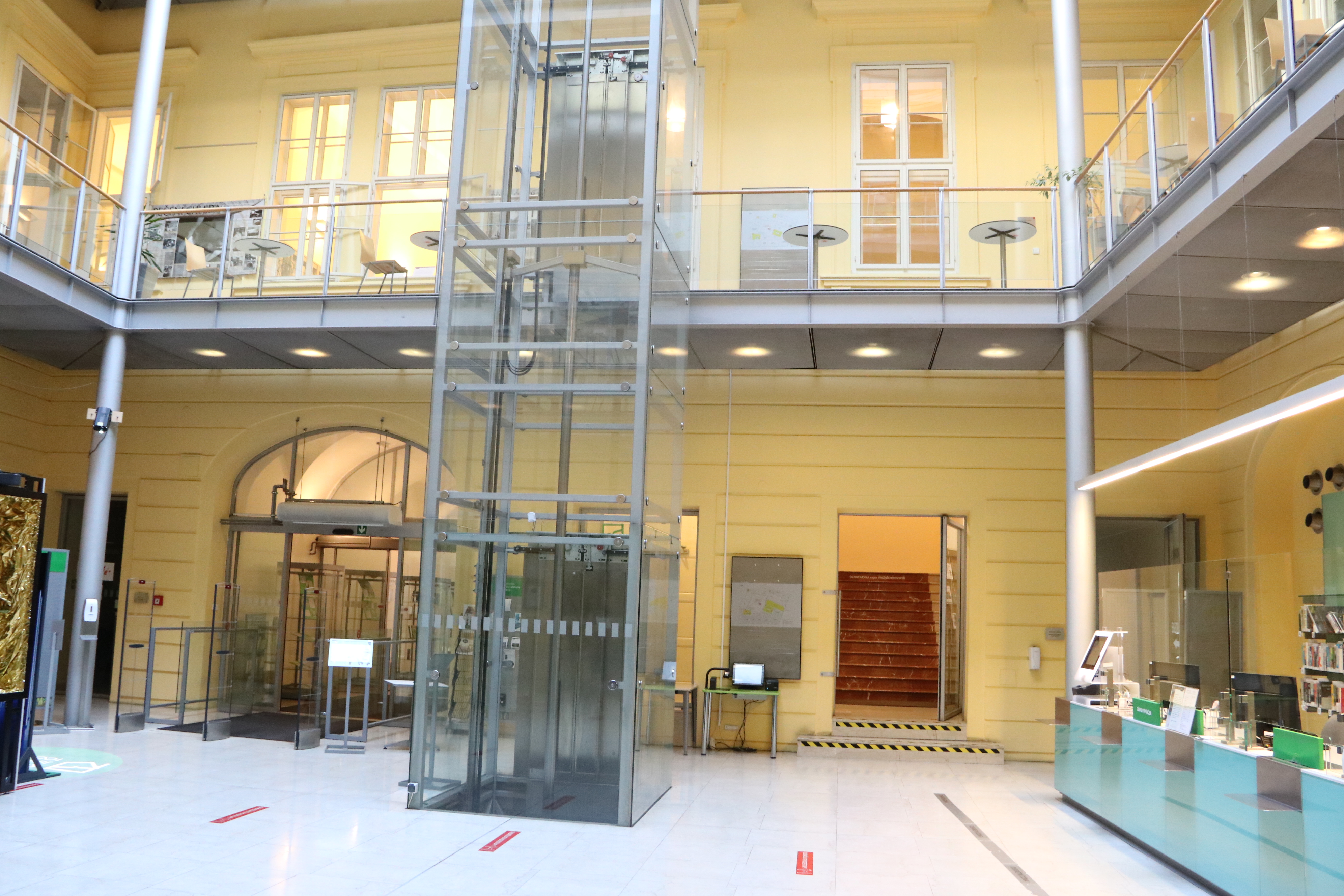 Knihovna Jiřího Mahena v Brně foto 2