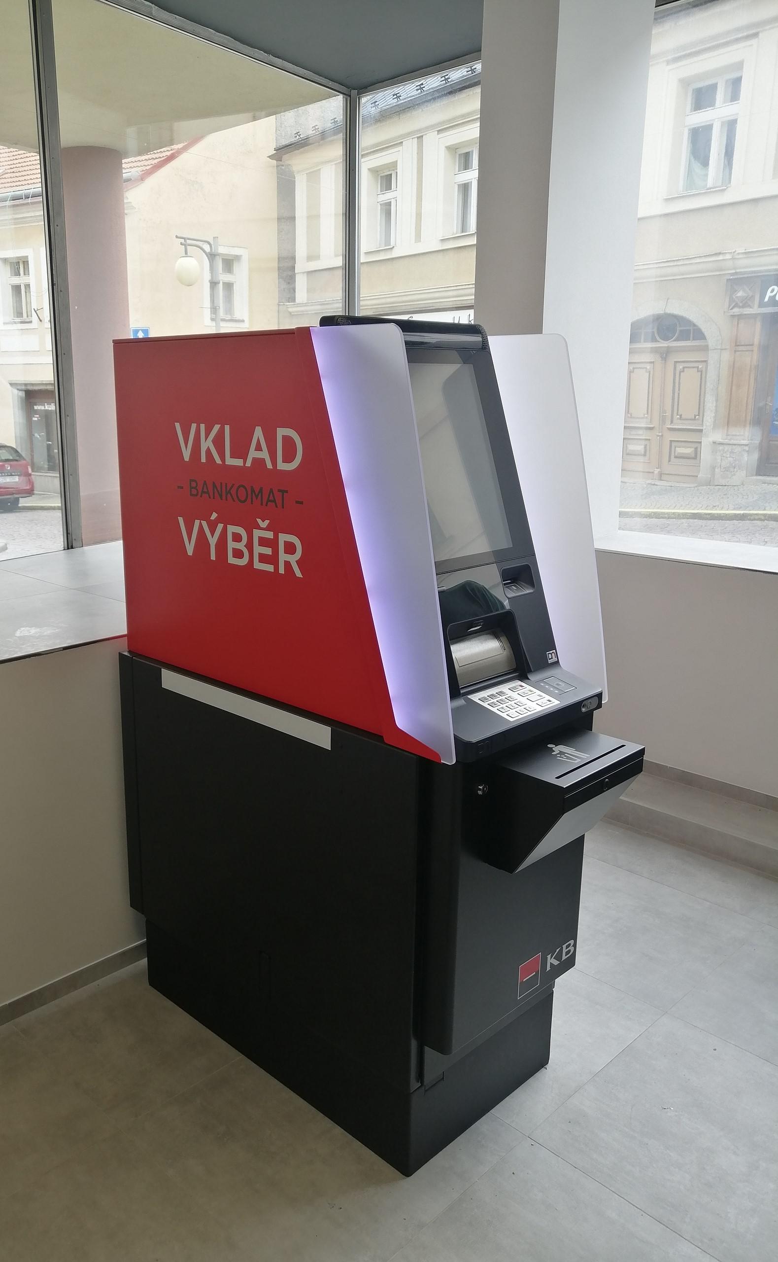 Bankomat Komerční banky foto 2
