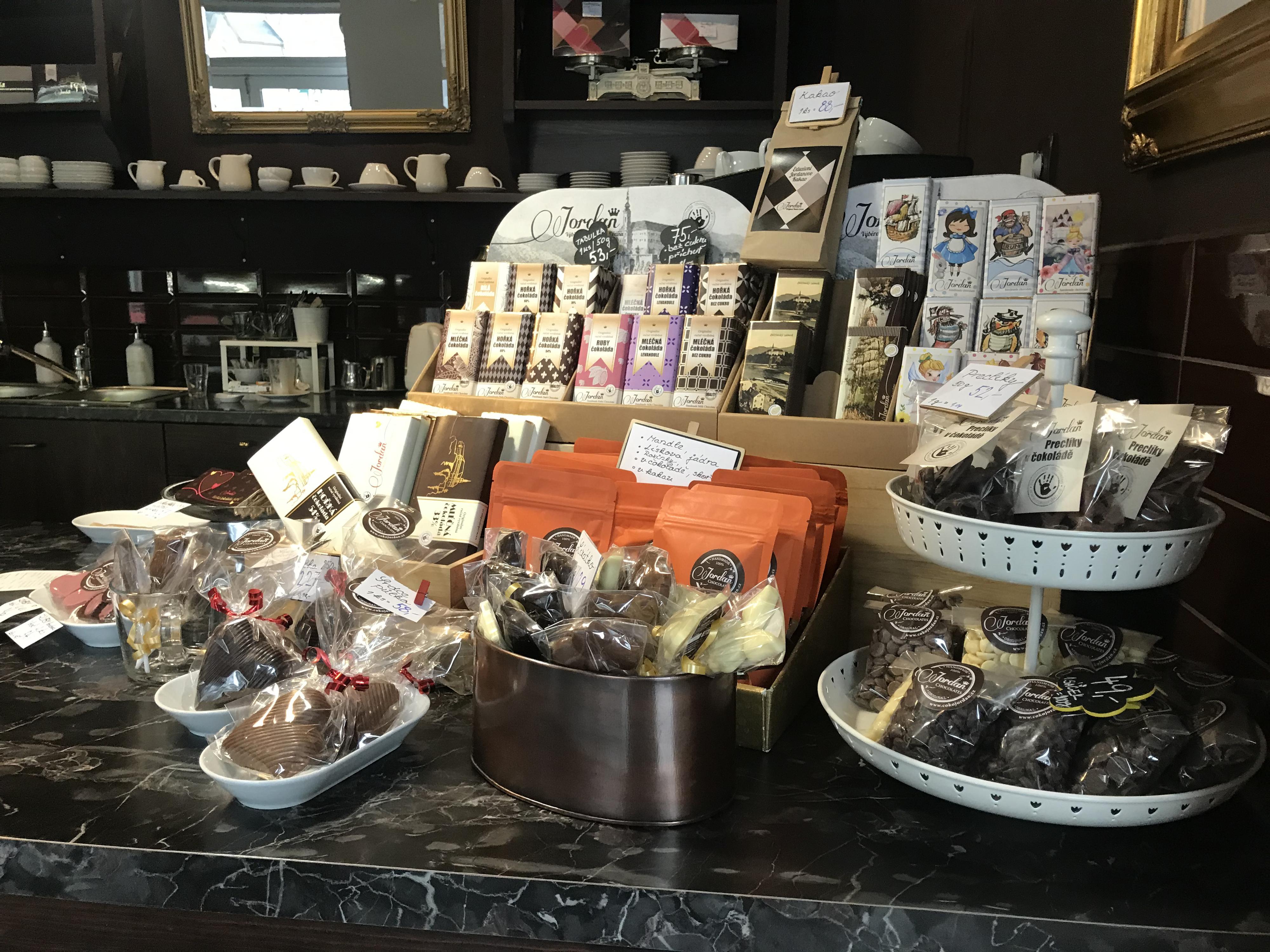 Čokoládovna Jordan - Prodejna a kavárna foto 6