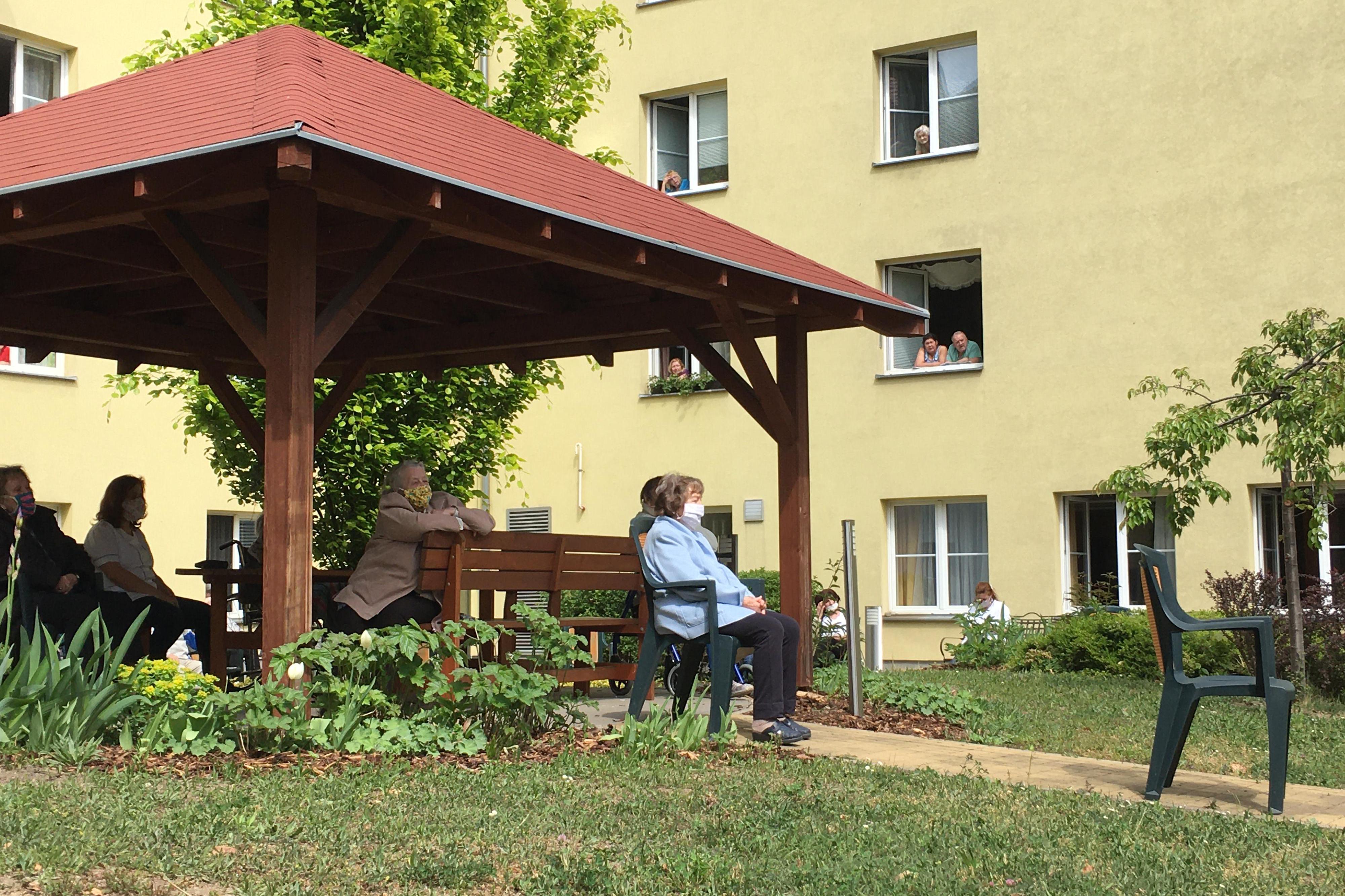 Dům s pečovatelskou službou - Sociální služby Praha 9, z.ú.