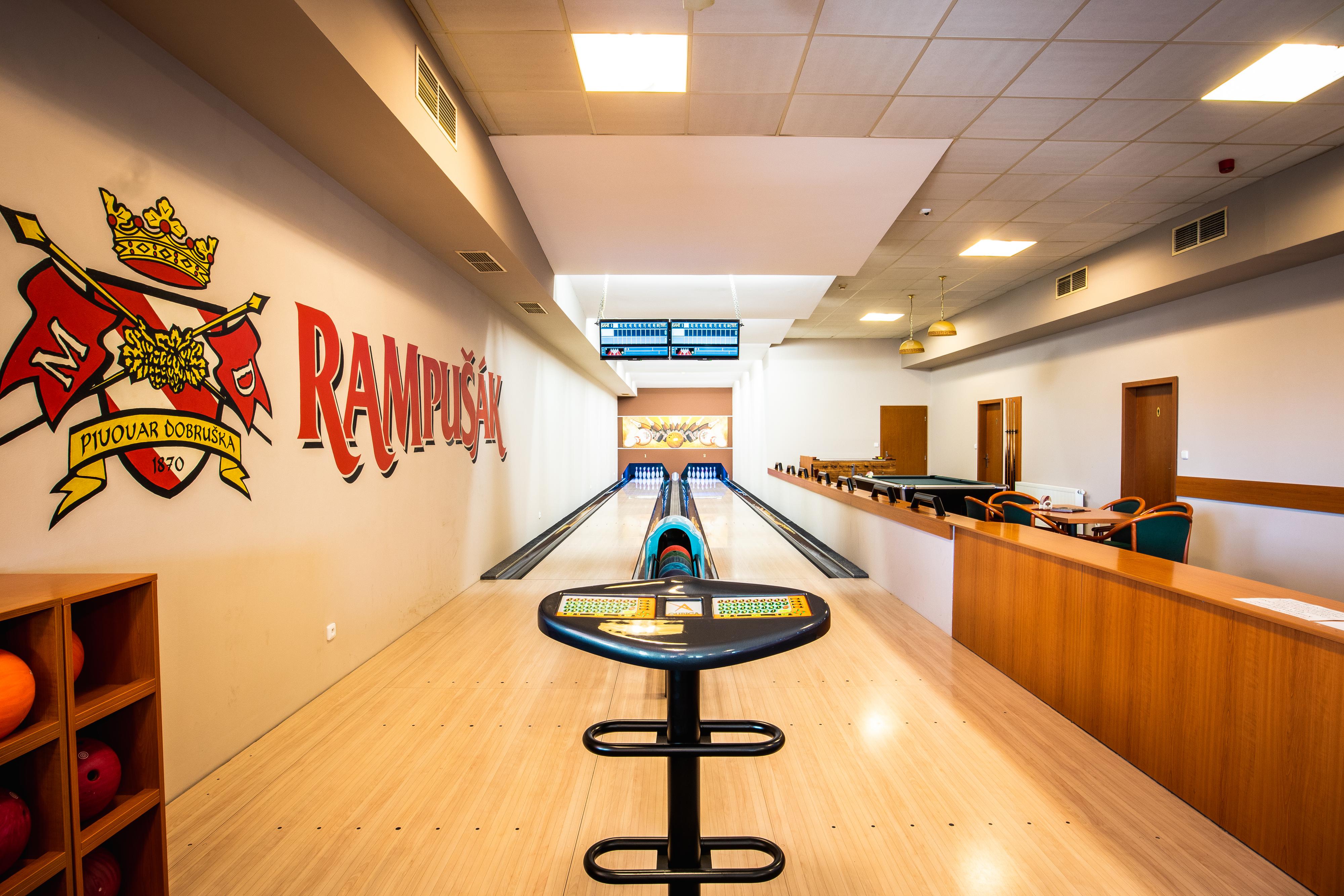 Pivovarská hospůdka s bowlingem Rampušák foto 4