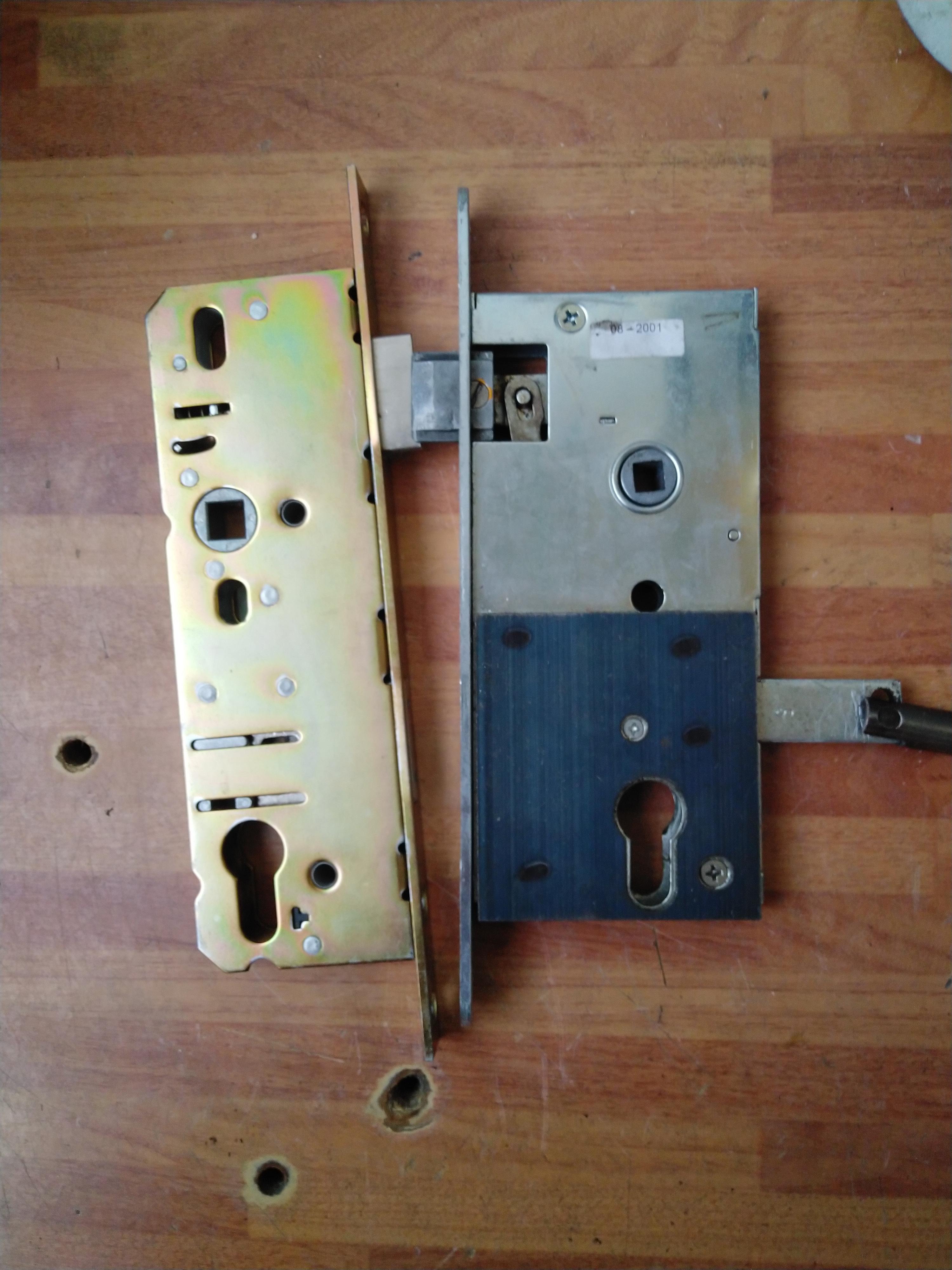 Otevření zaseklého zámku