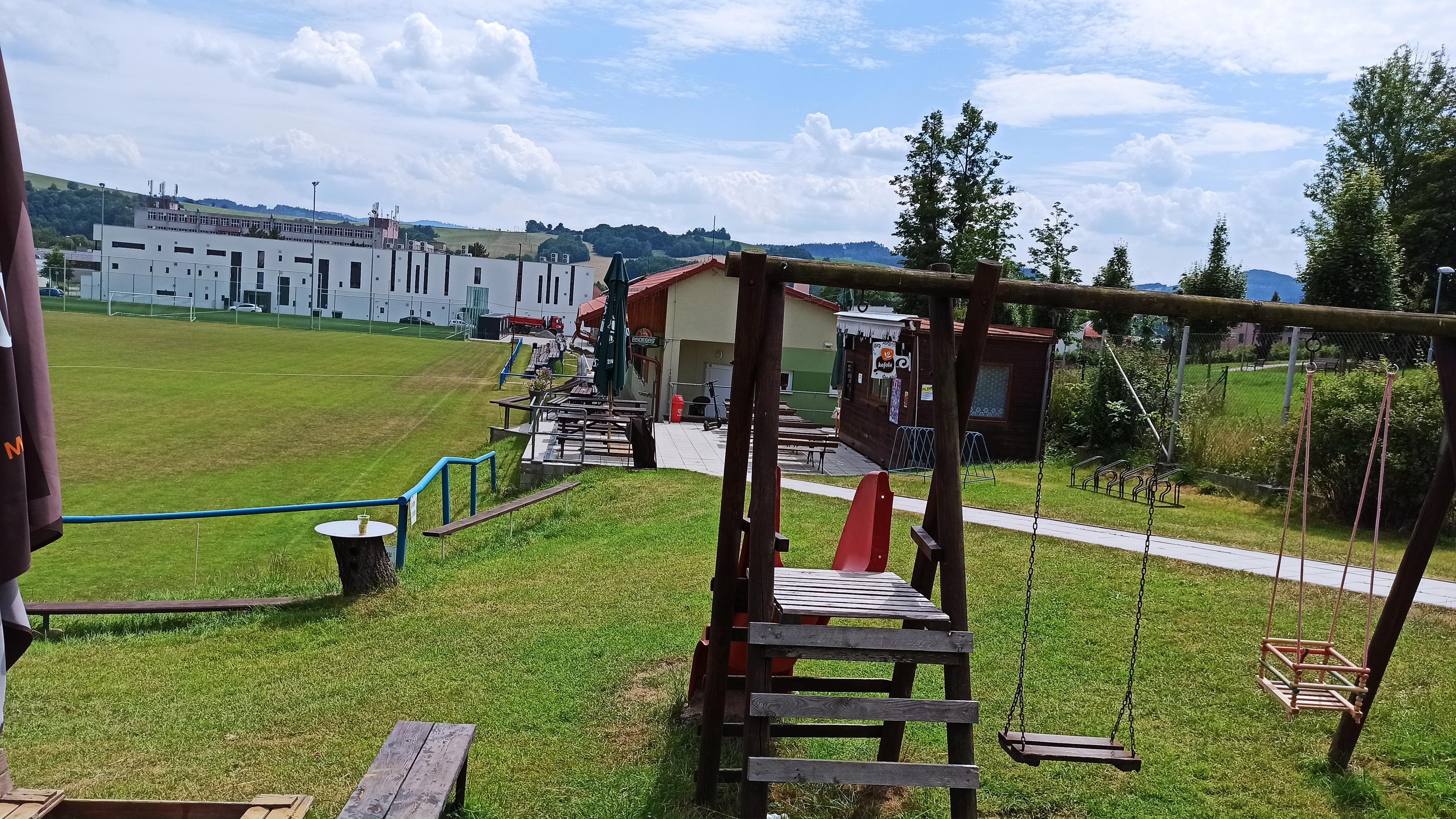 Hospoda u hřiště foto 2