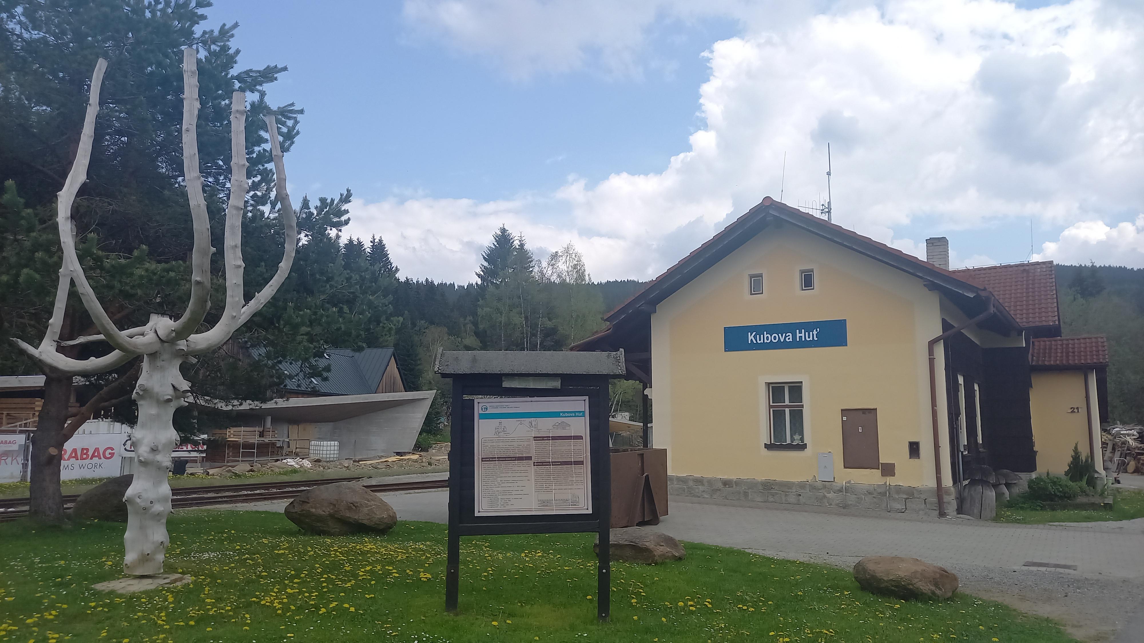 Kubova Huť - obecní úřad foto 5