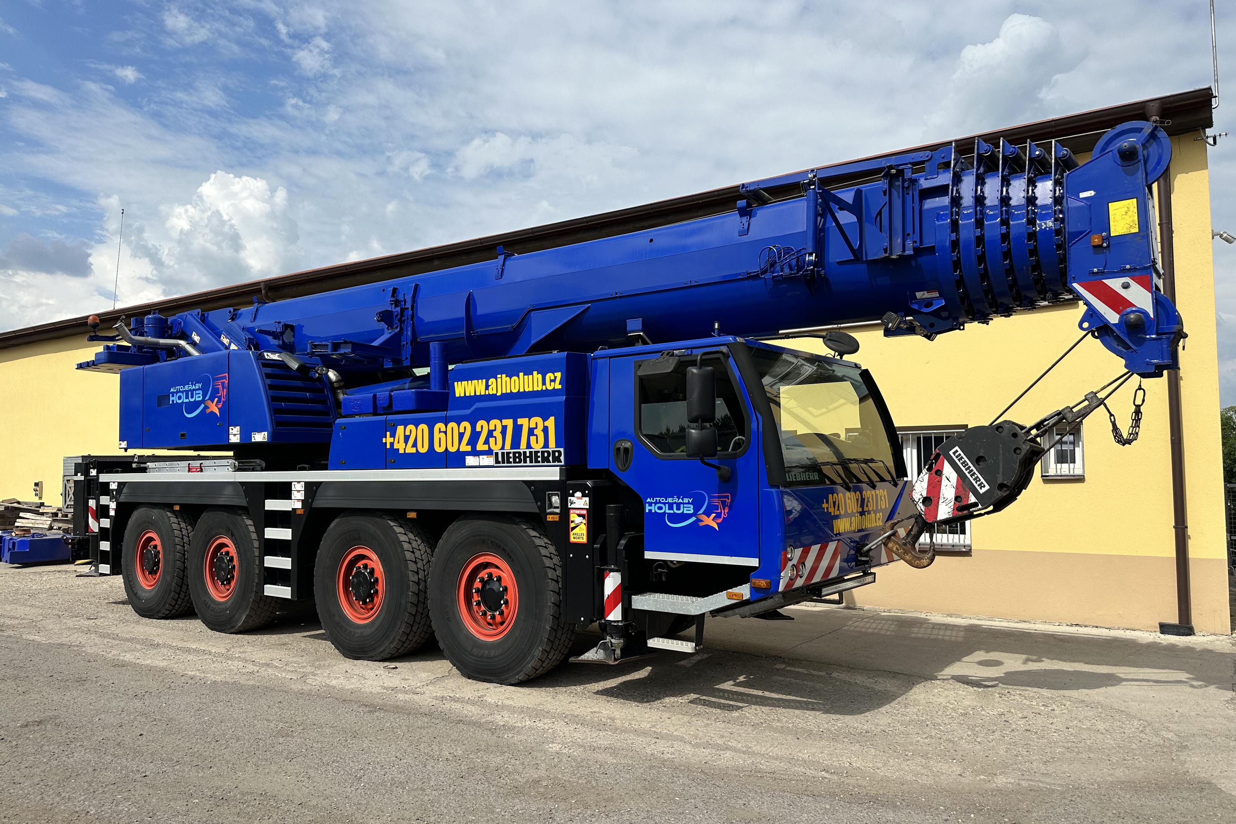 Jeřábnické práce autojeřábem Liebherr LTM 1090-4.1