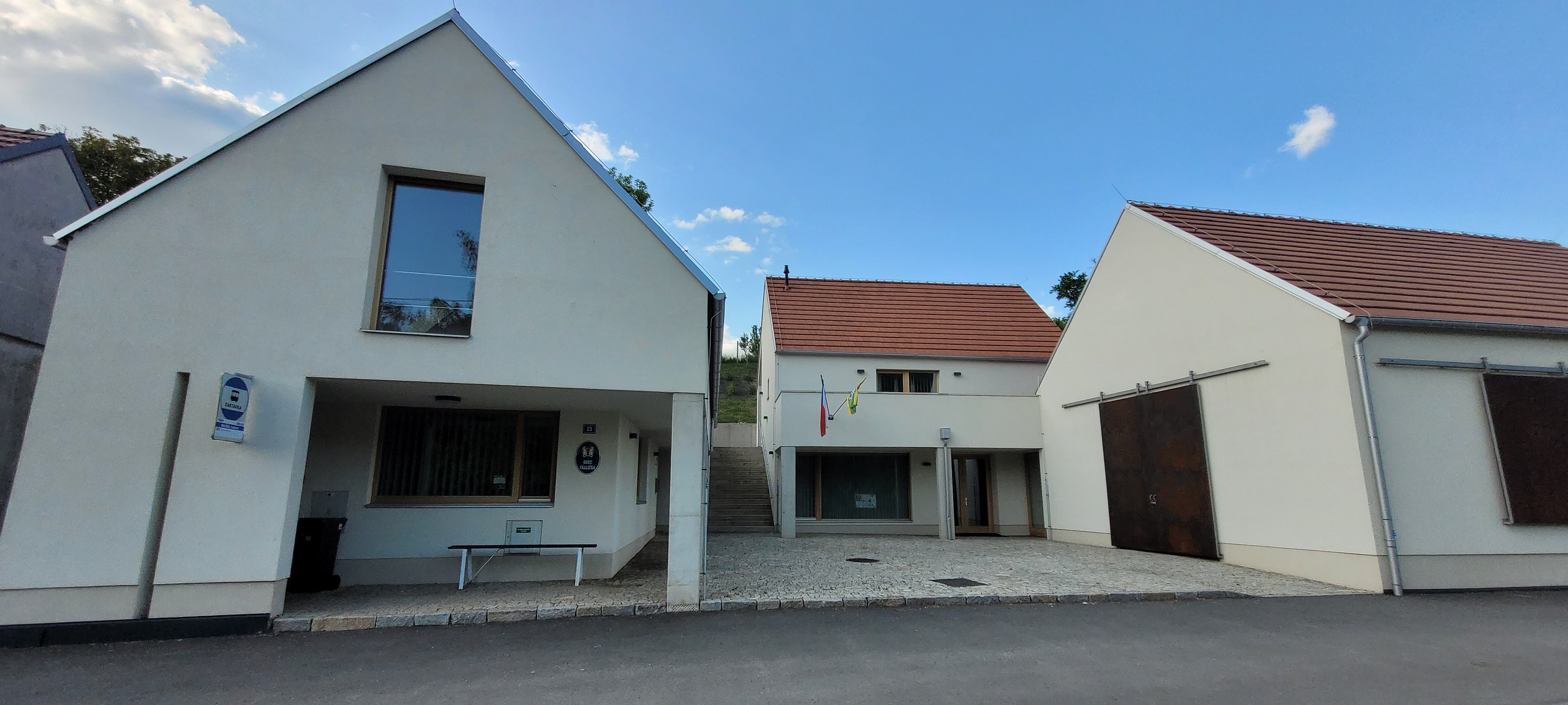 Skalička - obecní úřad foto 2